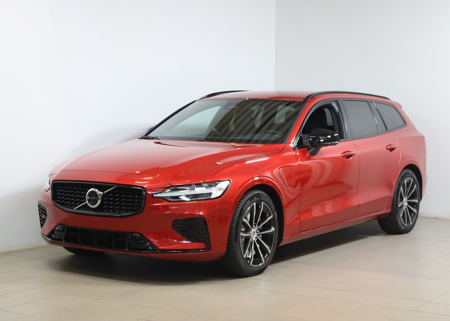 VOLVO V60 2025