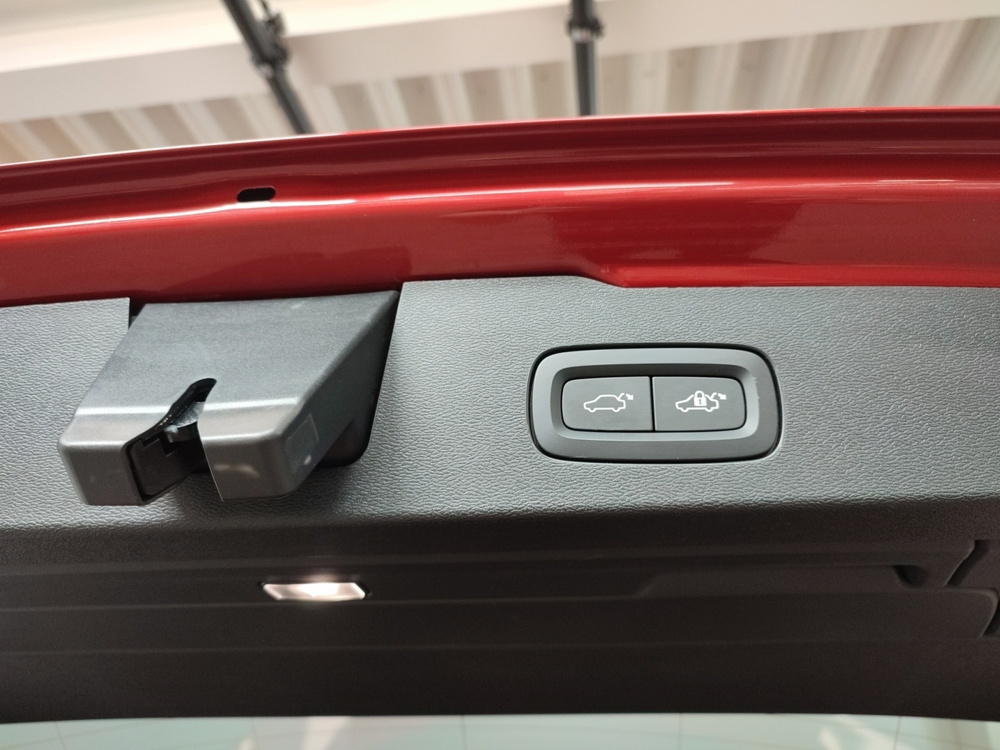 VOLVO V60 2025