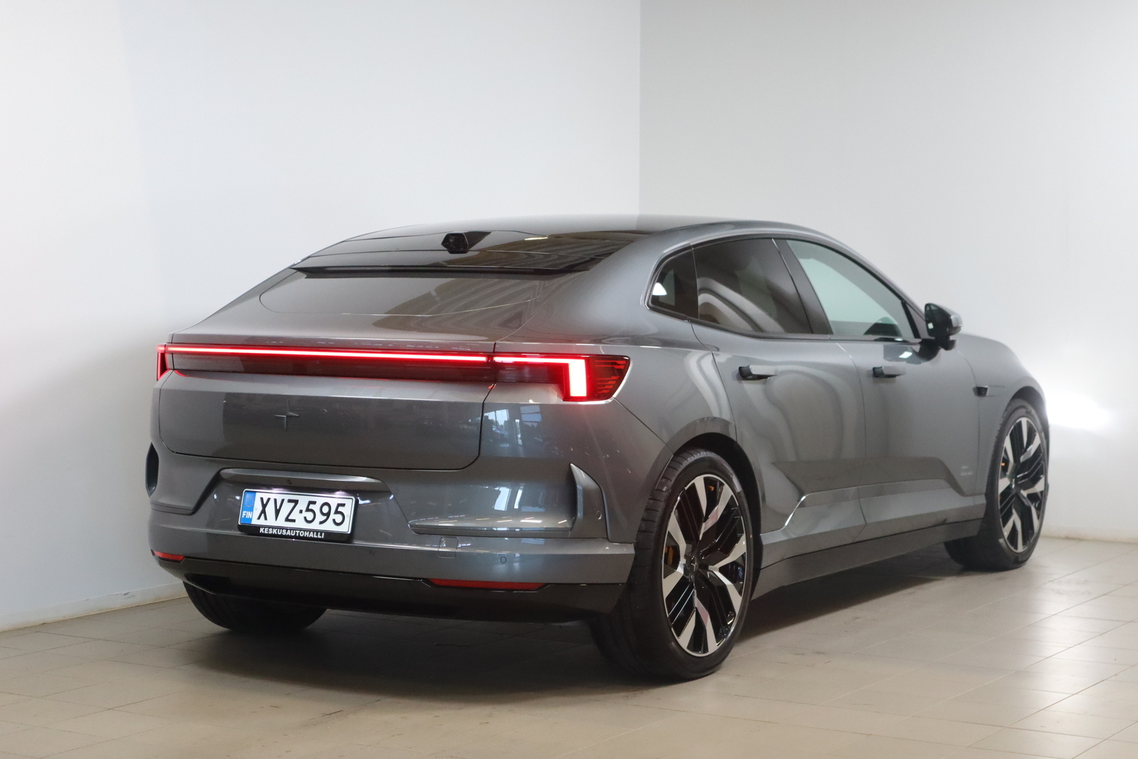 POLESTAR 4 2026