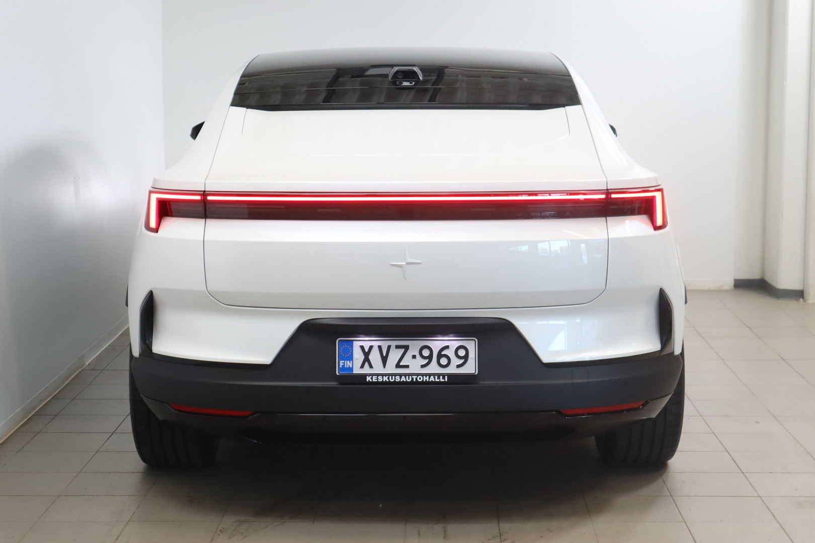POLESTAR 4 2026