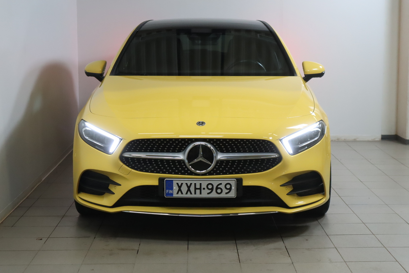 MERCEDES-BENZ A 2020