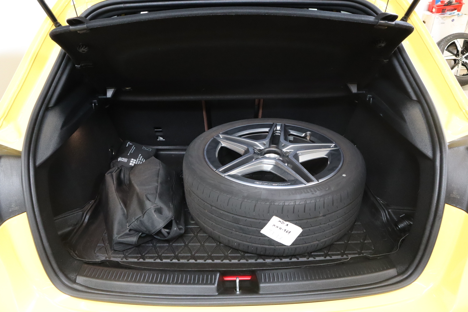 MERCEDES-BENZ A 2020