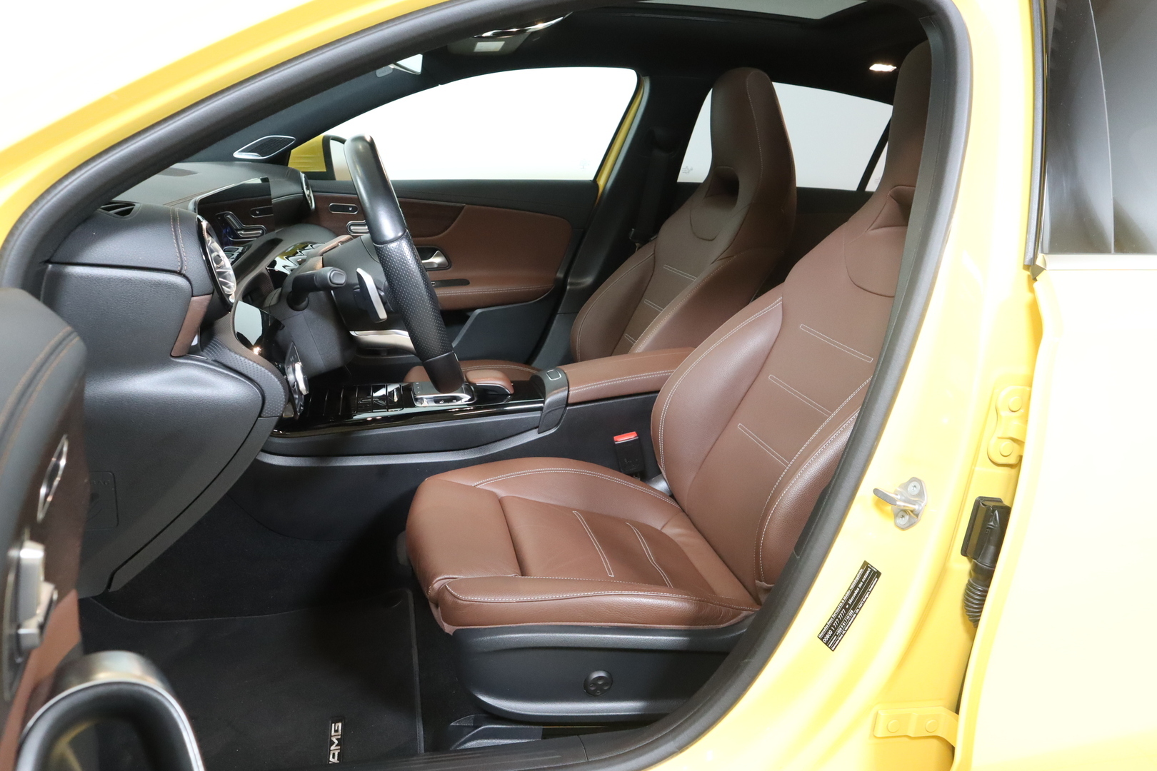 MERCEDES-BENZ A 2020