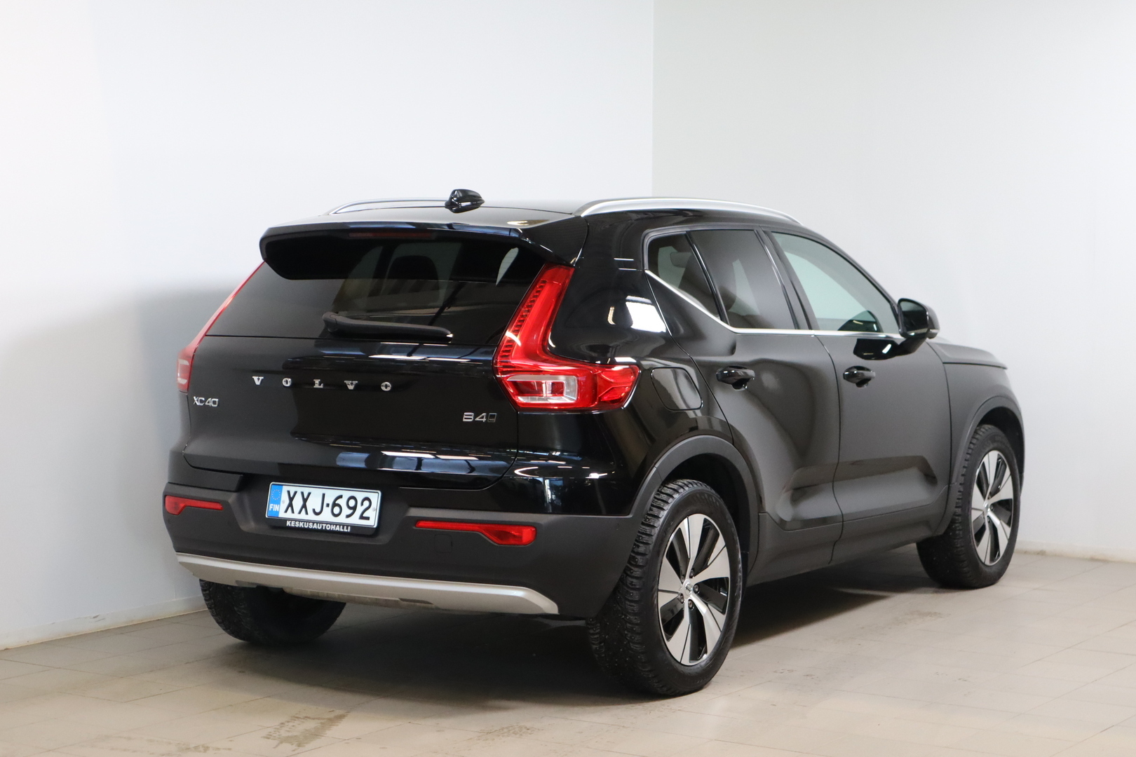 VOLVO XC40 2021