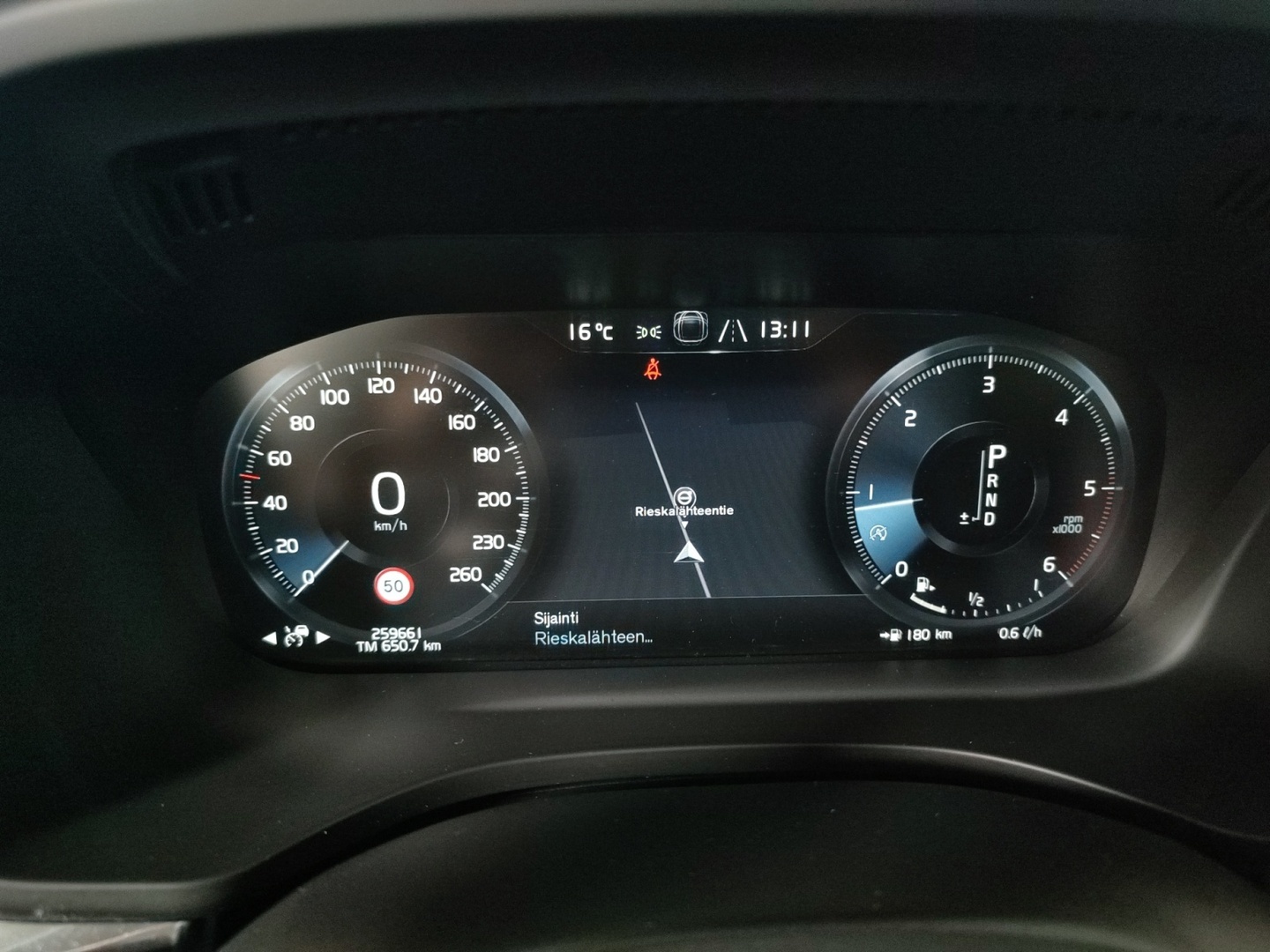 VOLVO XC60 2018
