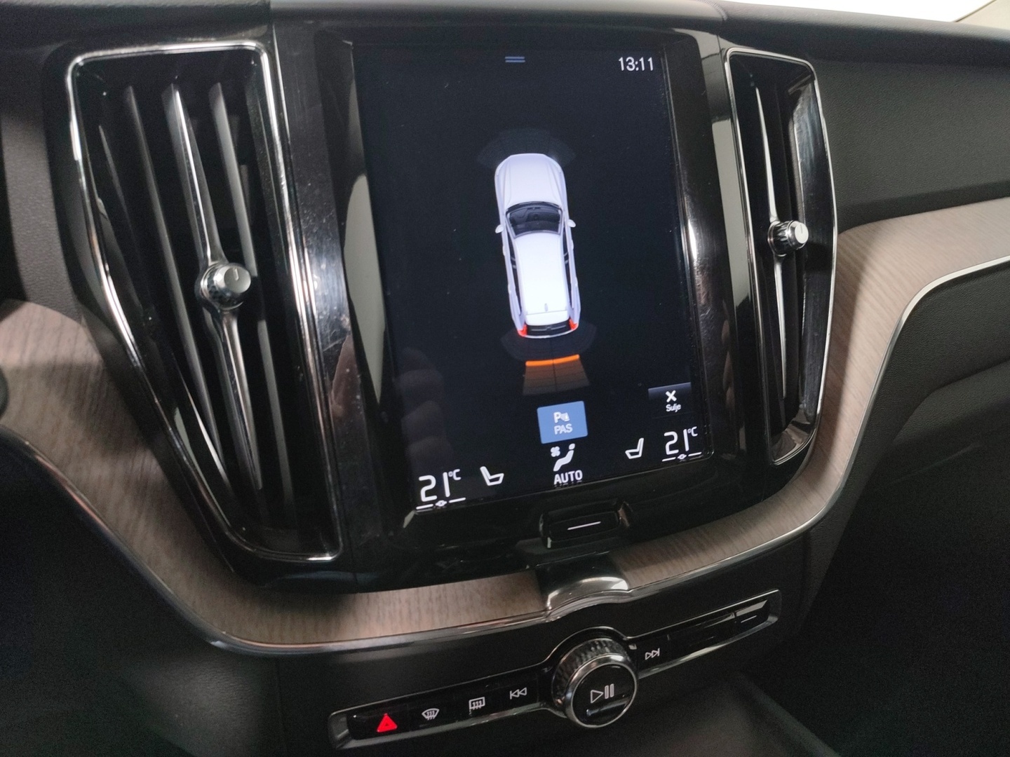 VOLVO XC60 2018