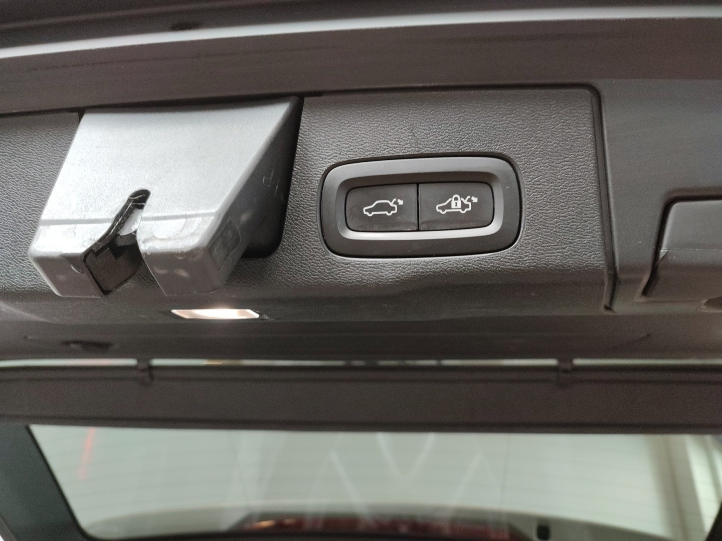 VOLVO XC60 2018
