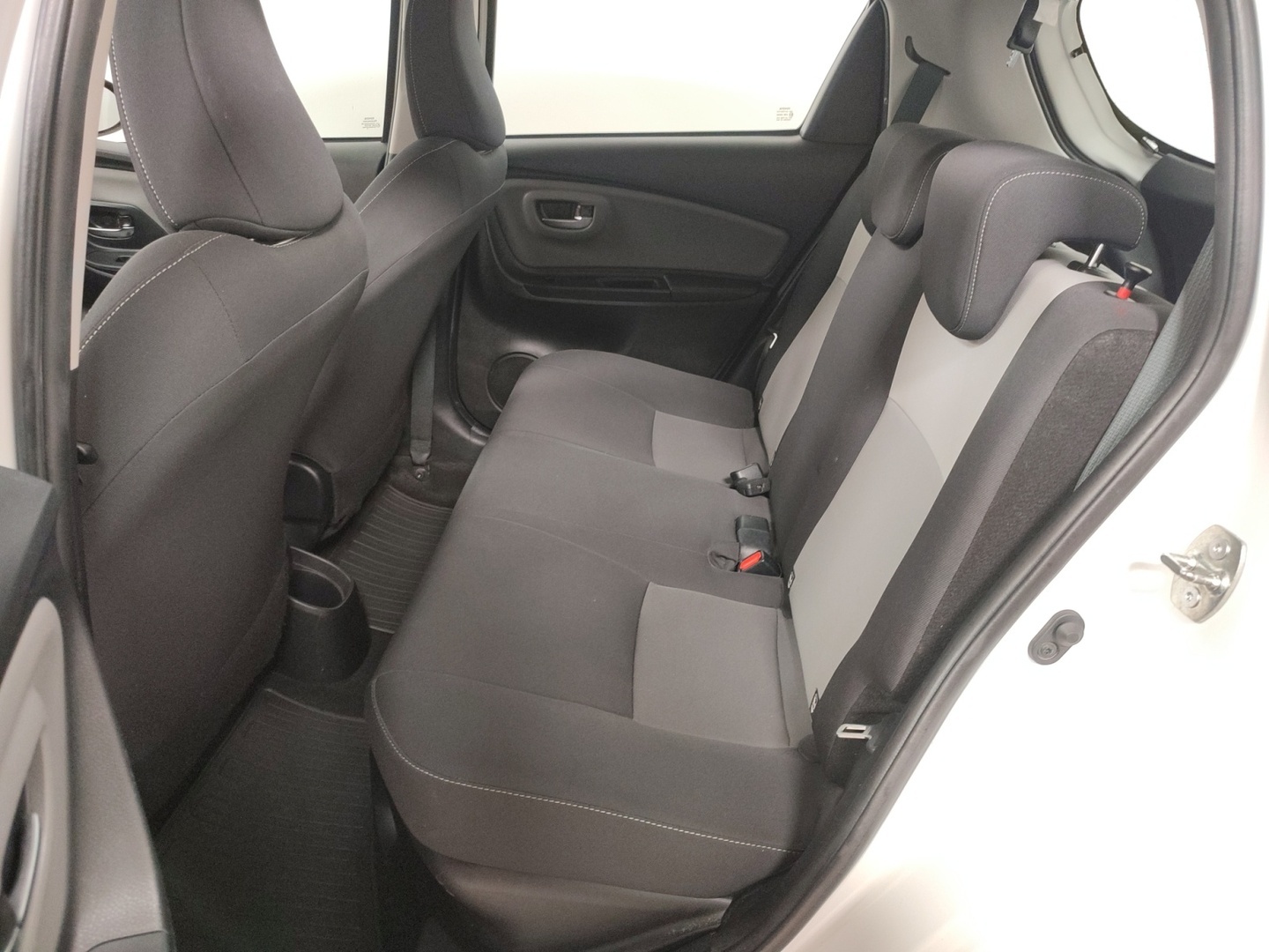 TOYOTA Yaris 2018