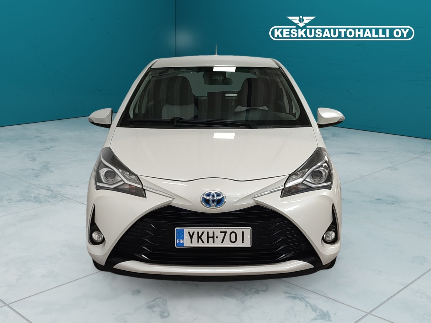 TOYOTA Yaris 2018