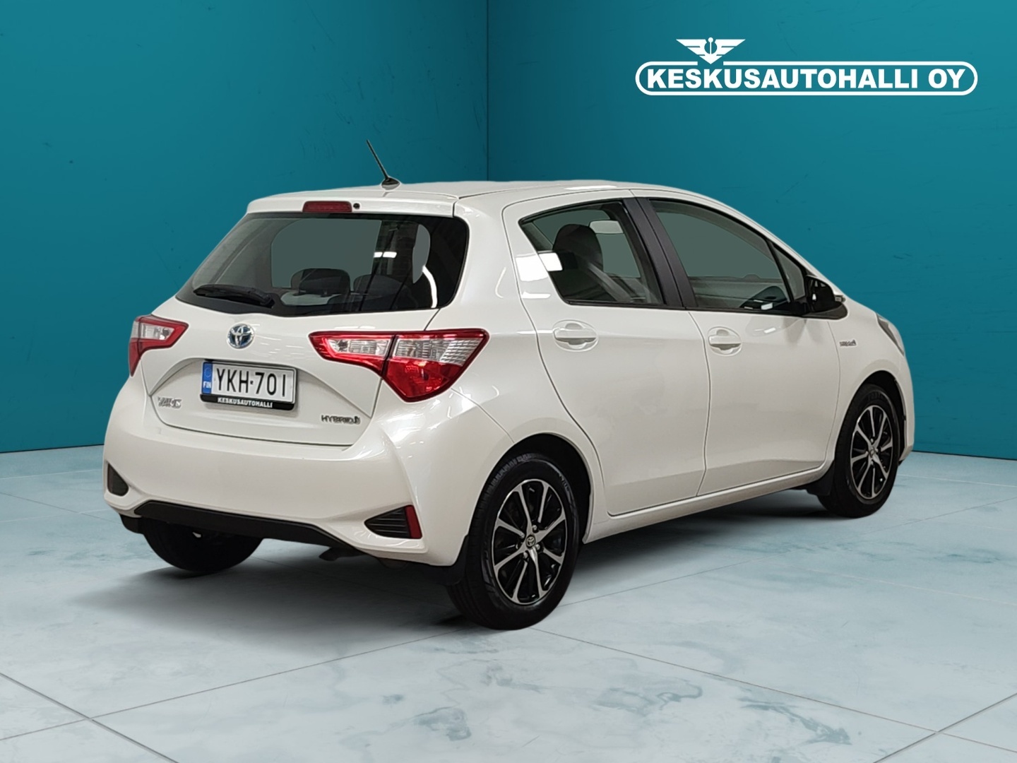 TOYOTA Yaris 2018
