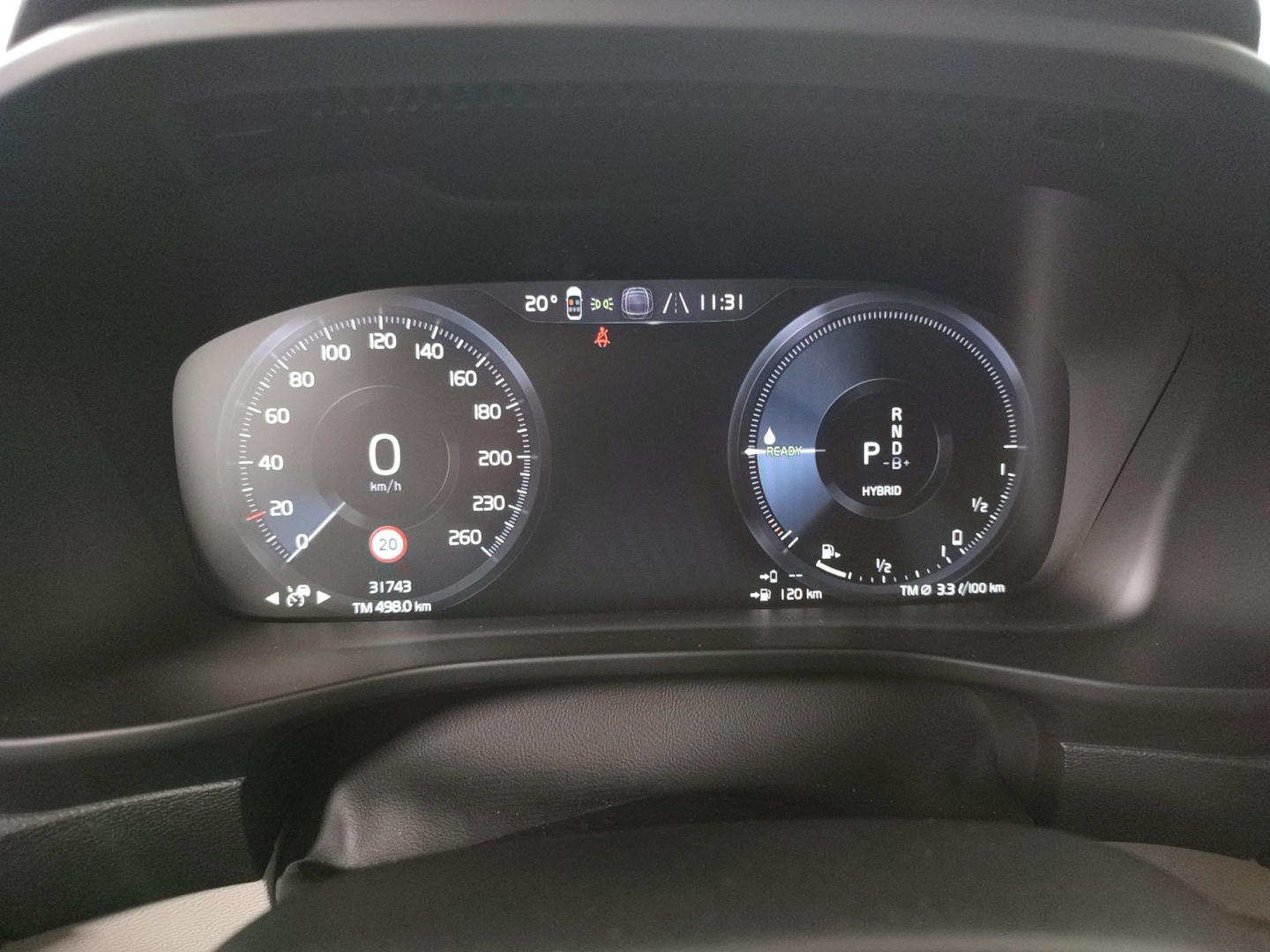 VOLVO XC40 2022