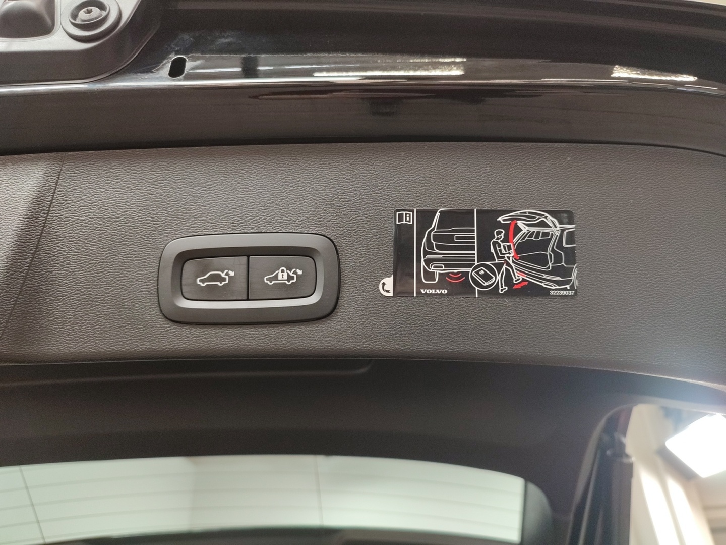 VOLVO XC40 2022