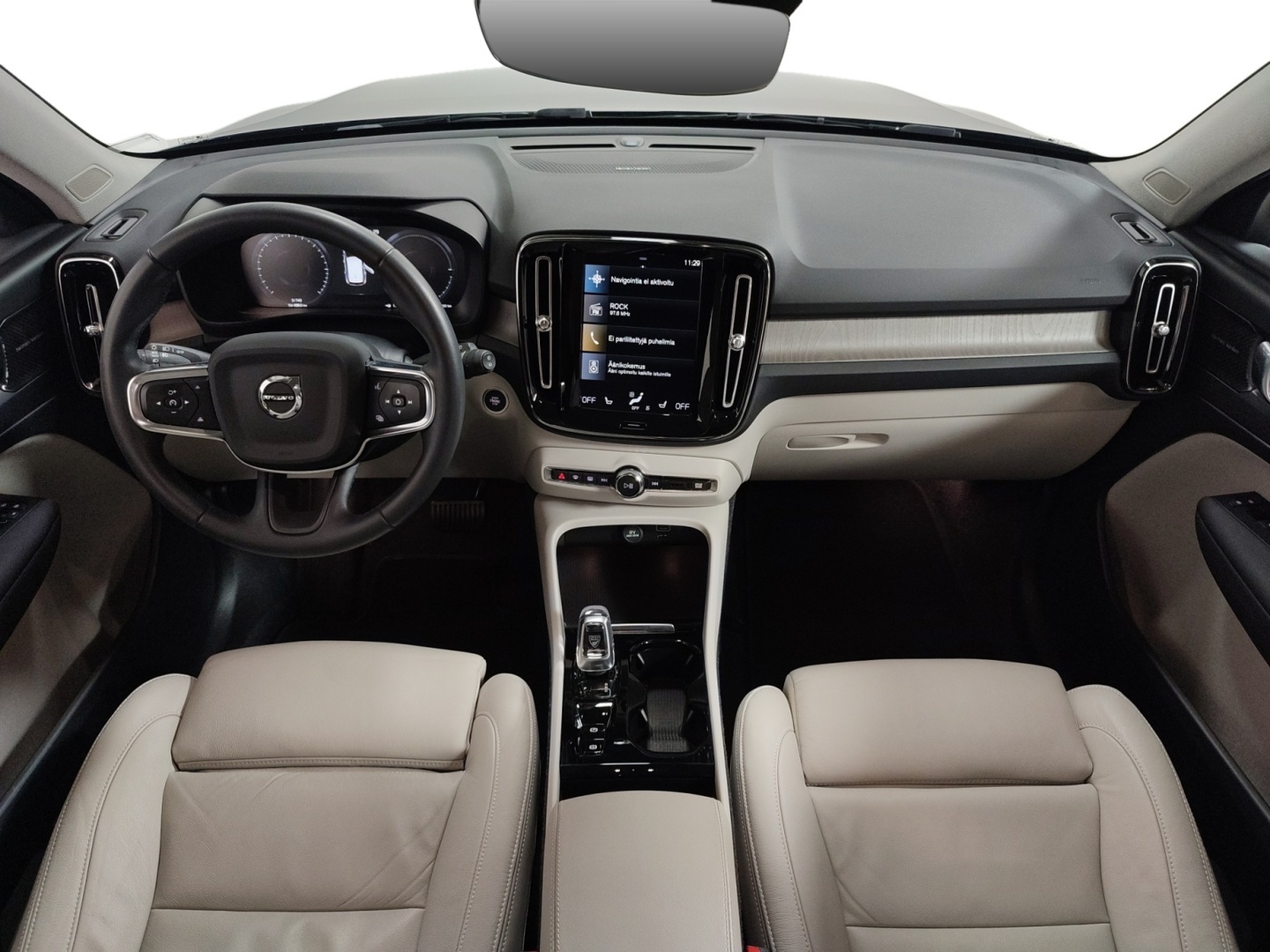VOLVO XC40 2022