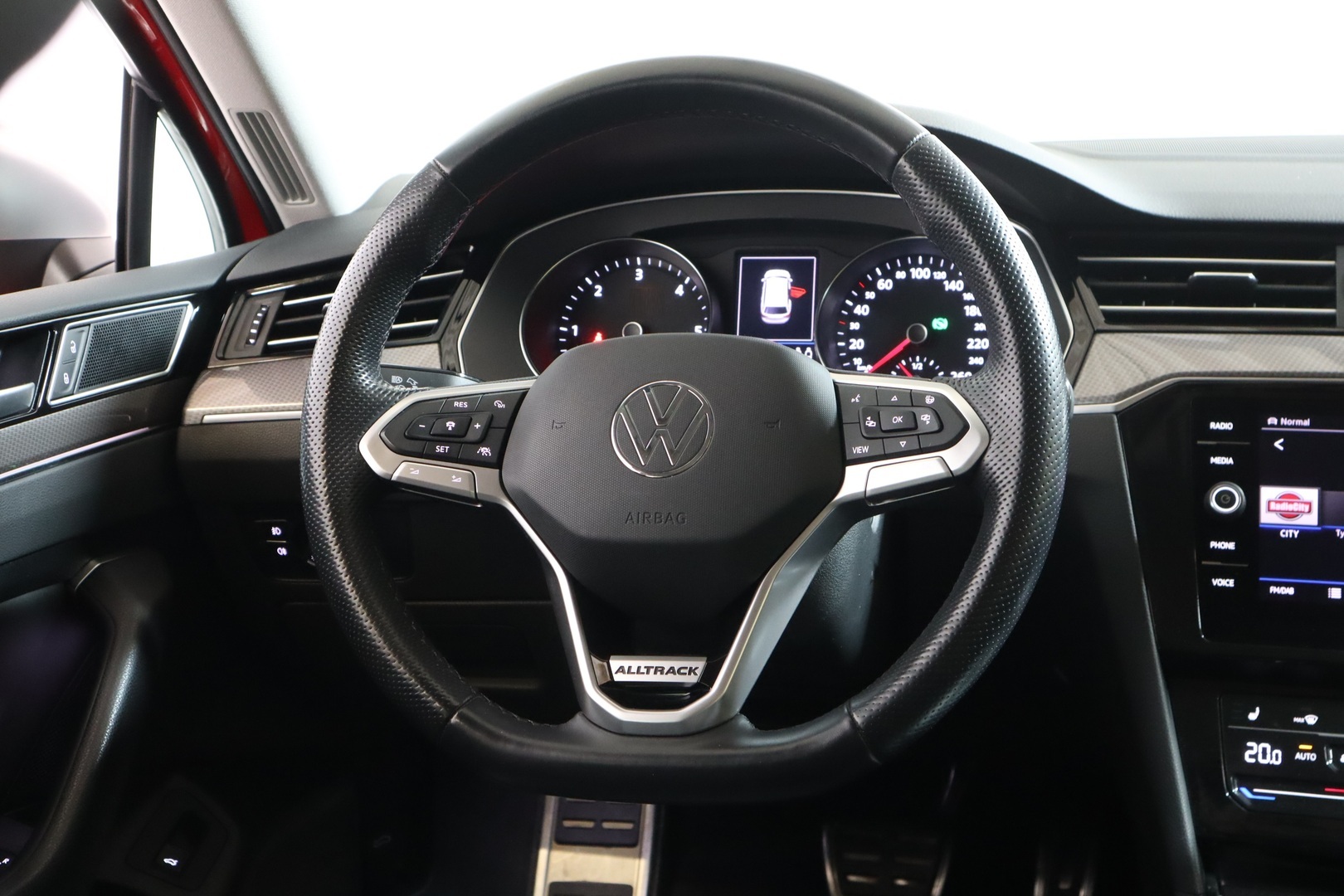 VOLKSWAGEN Passat 2022