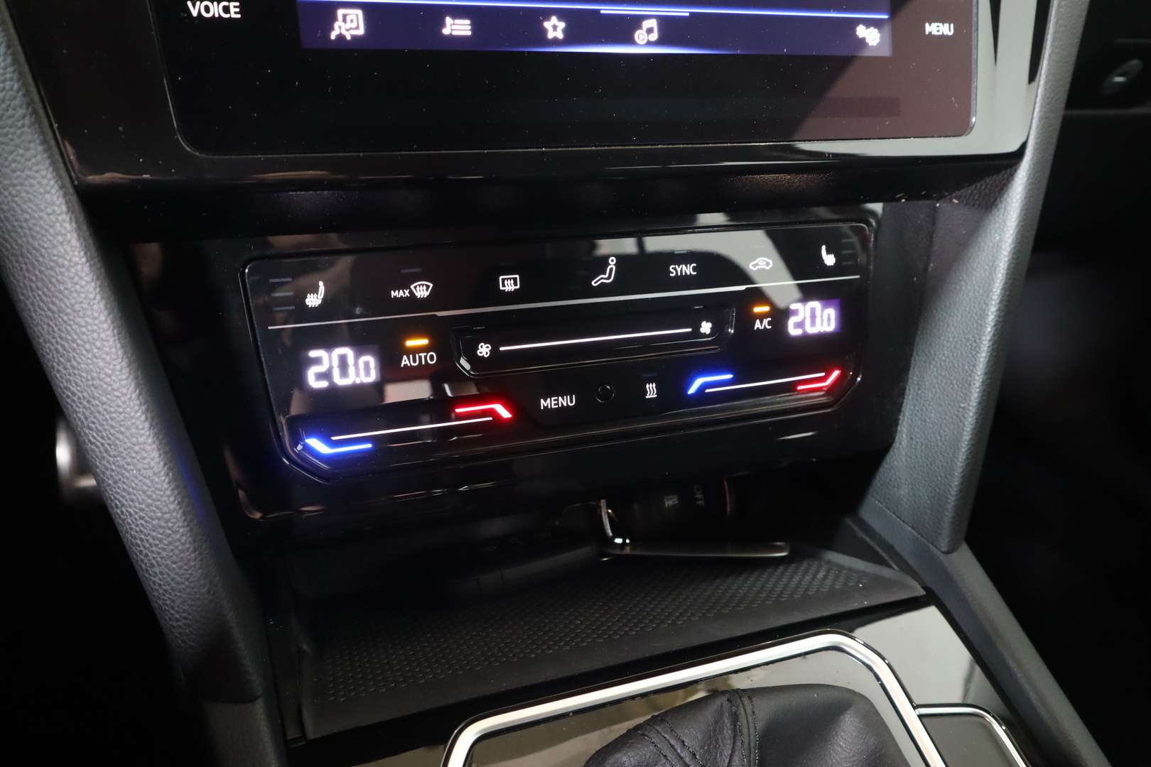 VOLKSWAGEN Passat 2022