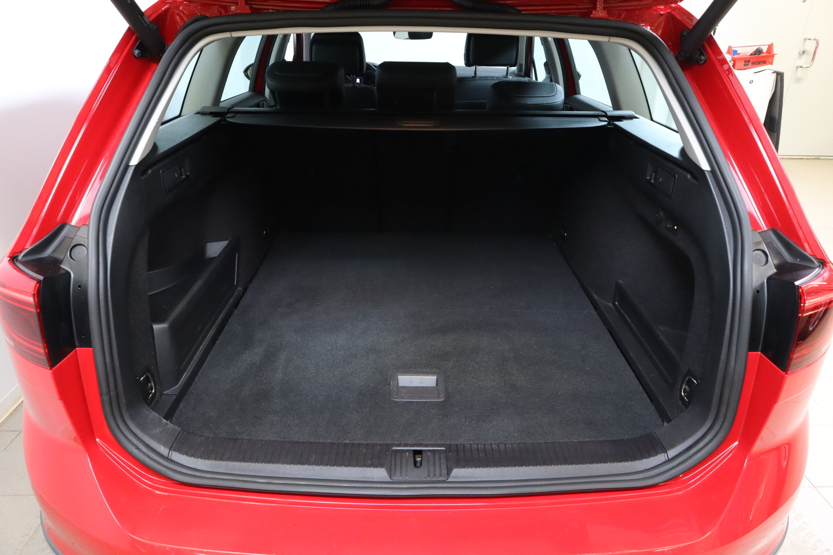 VOLKSWAGEN Passat 2022