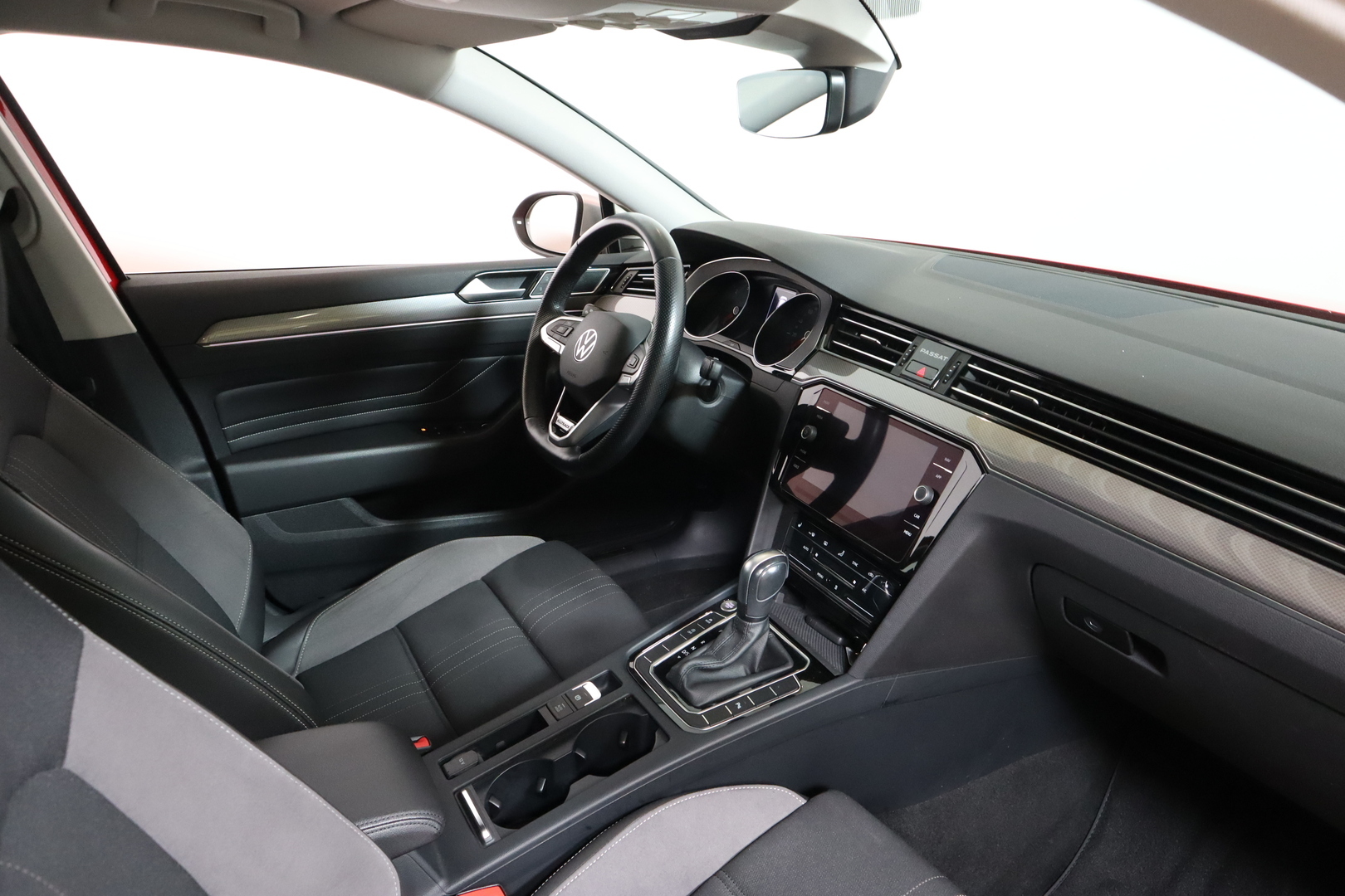 VOLKSWAGEN Passat 2022