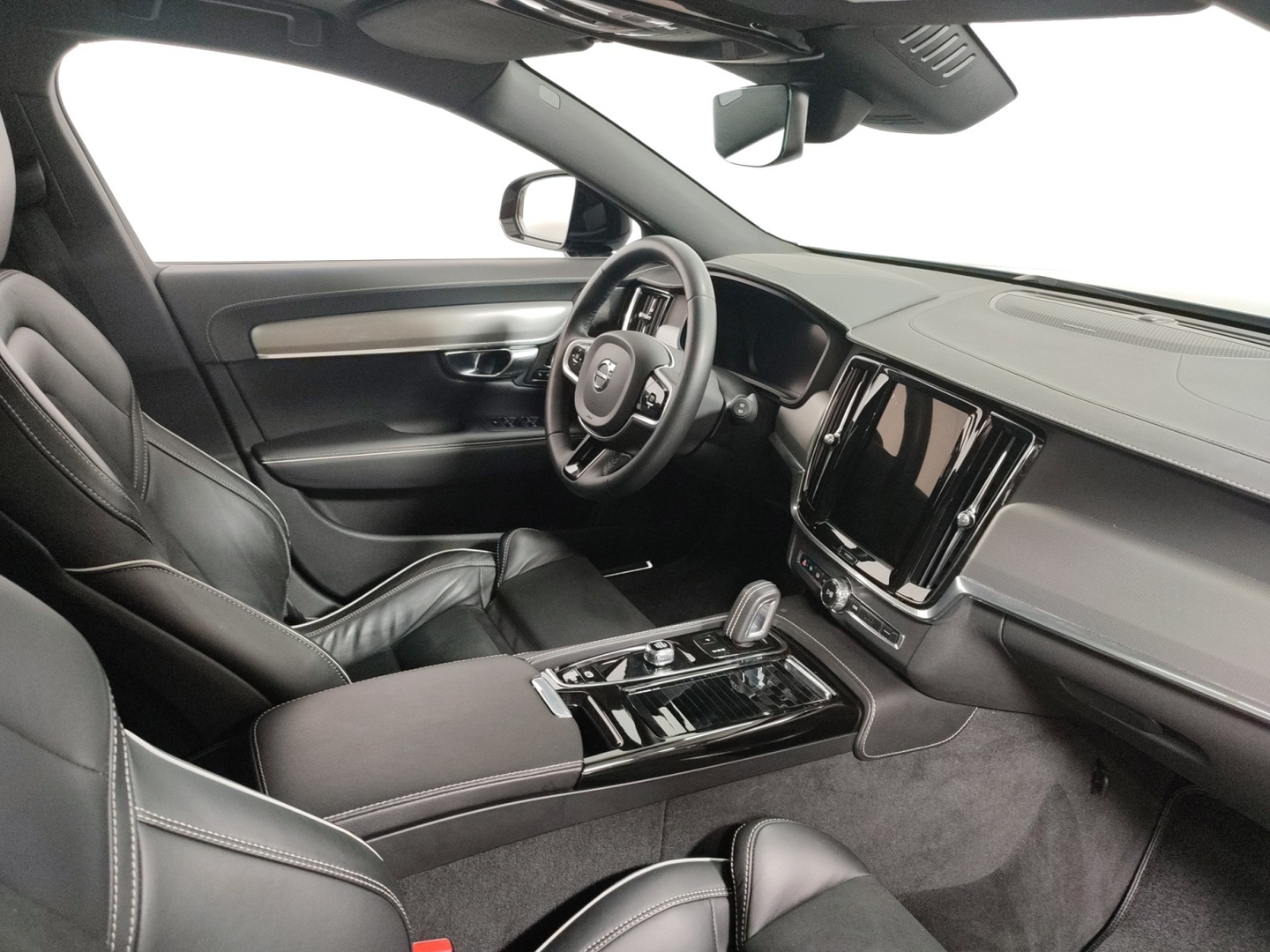 VOLVO V90 2022