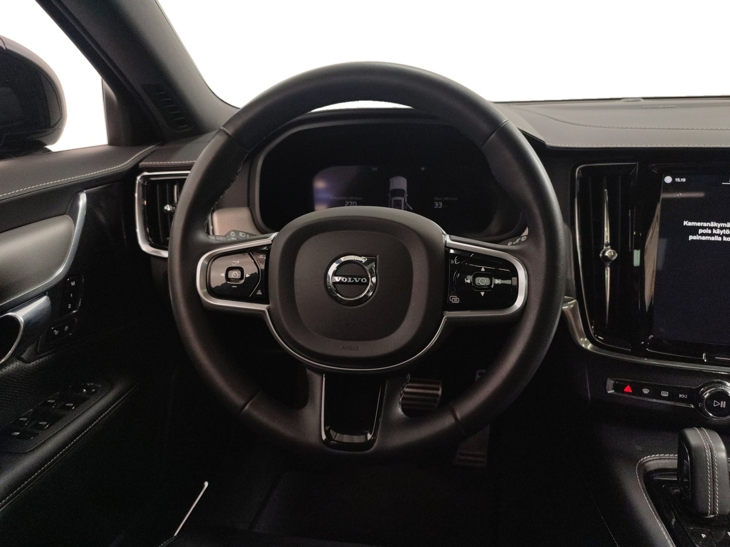 VOLVO V90 2022