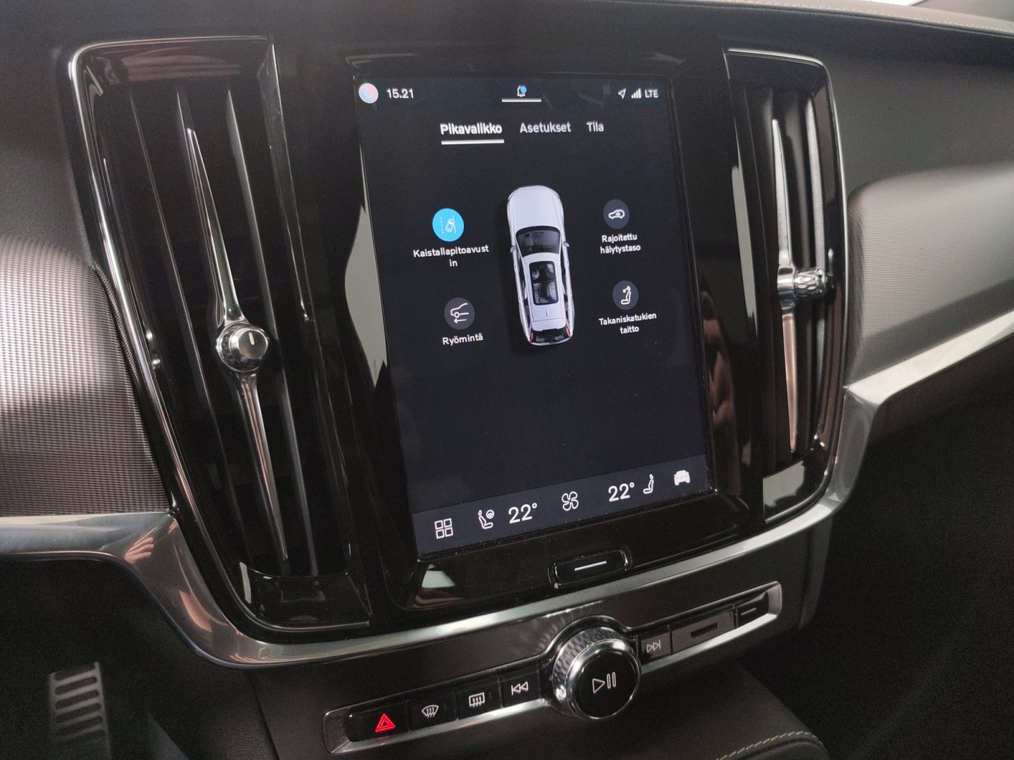 VOLVO V90 2022