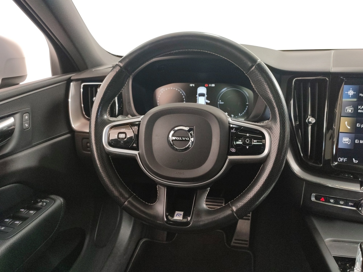 VOLVO XC60 2019