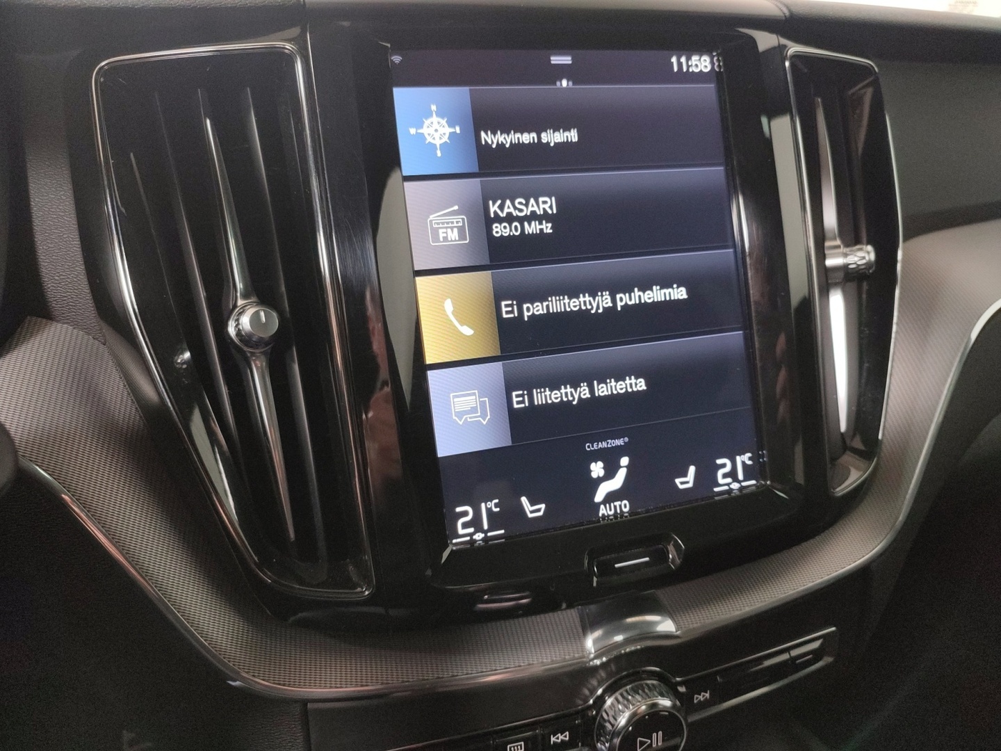 VOLVO XC60 2019