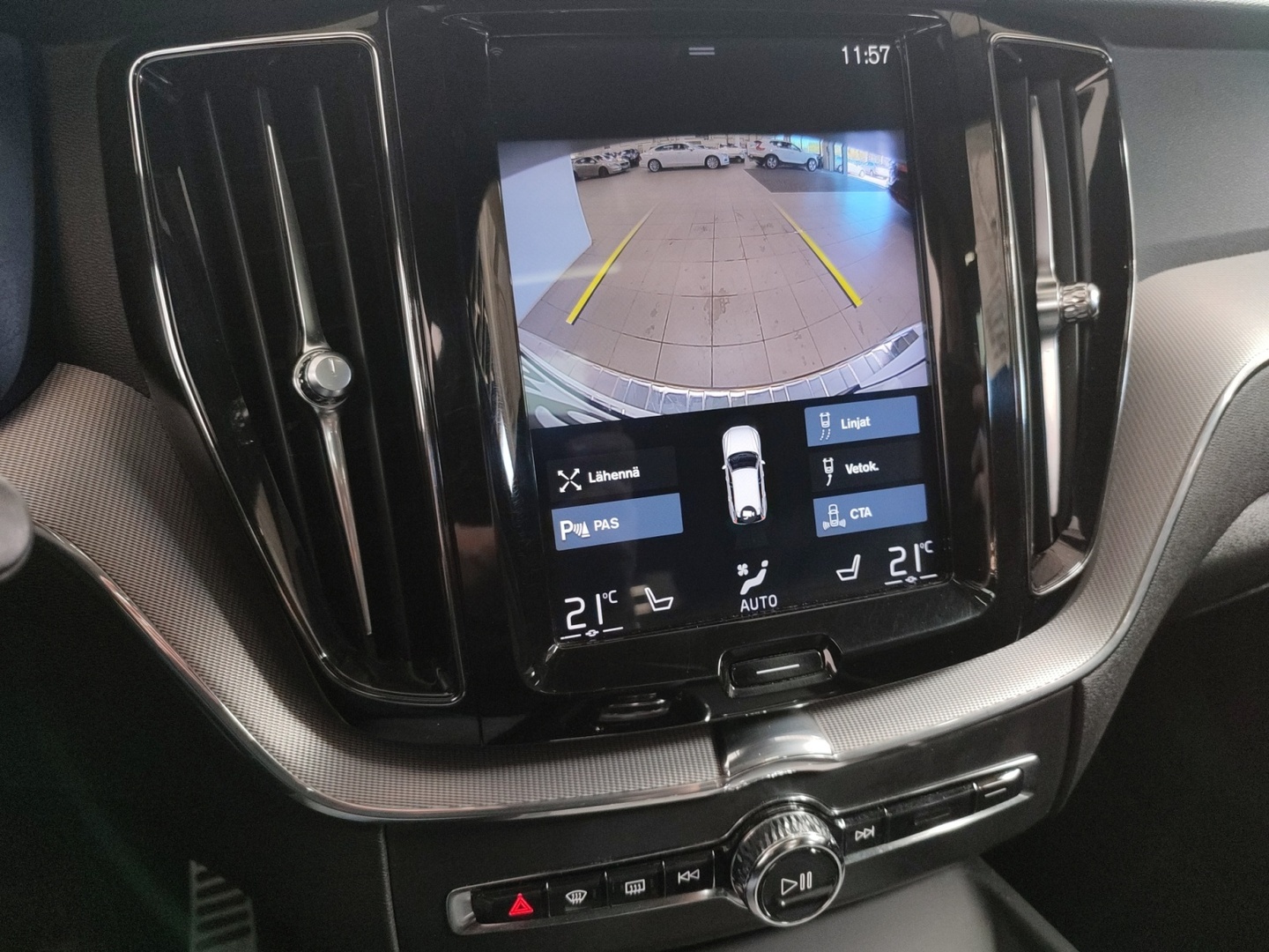 VOLVO XC60 2019