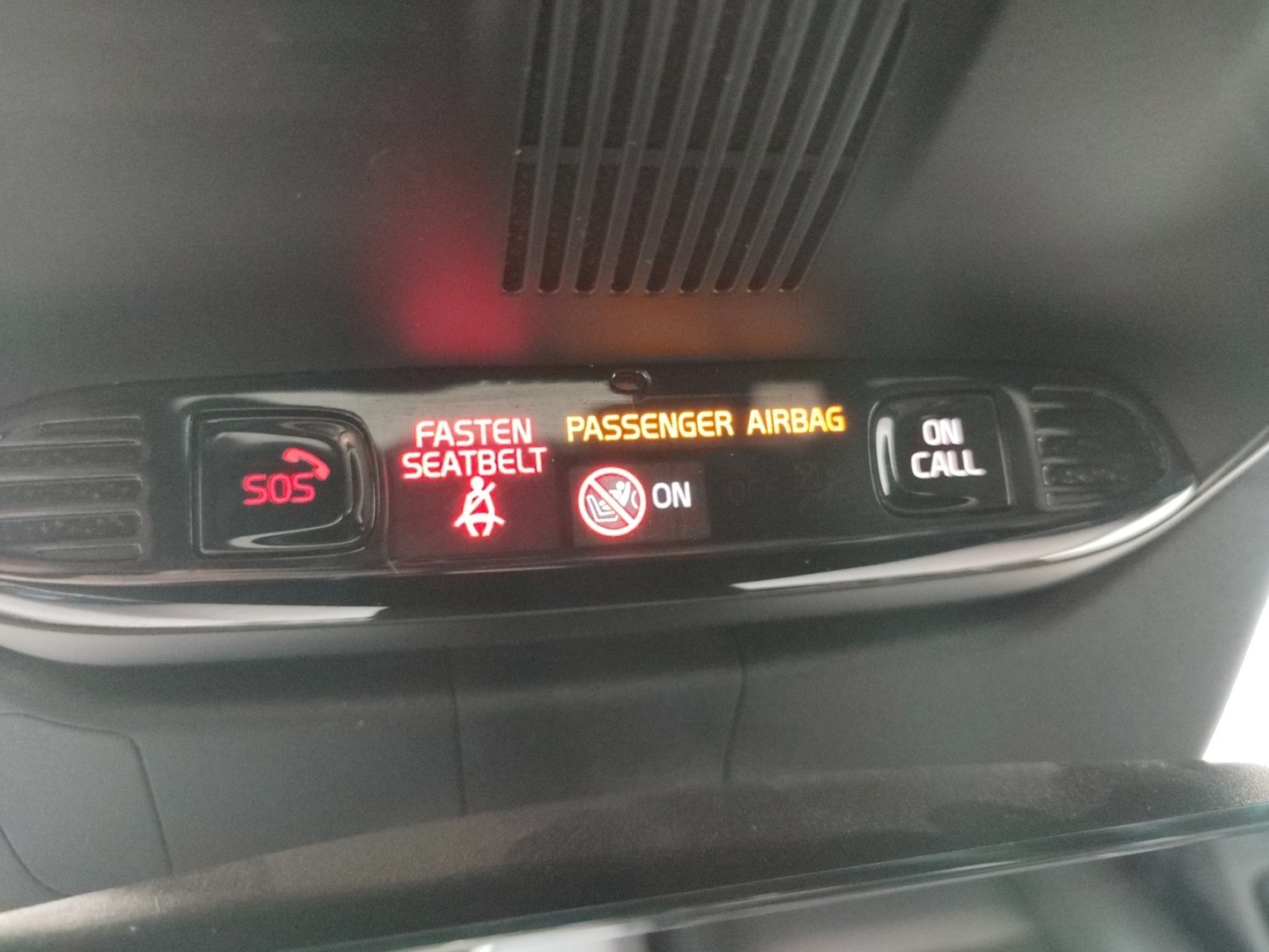 VOLVO XC60 2019