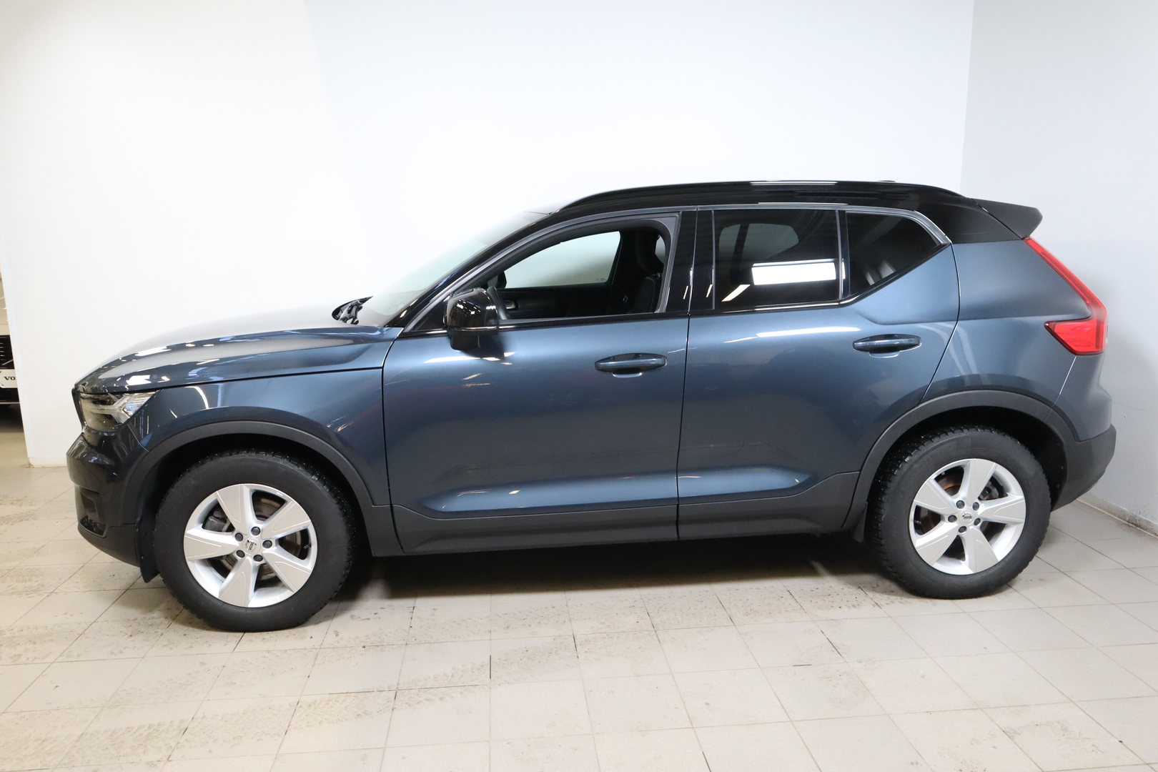 VOLVO XC40 2022