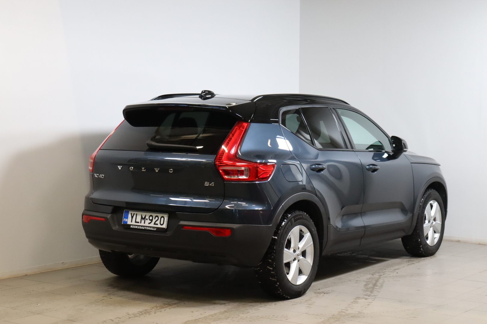 VOLVO XC40 2022