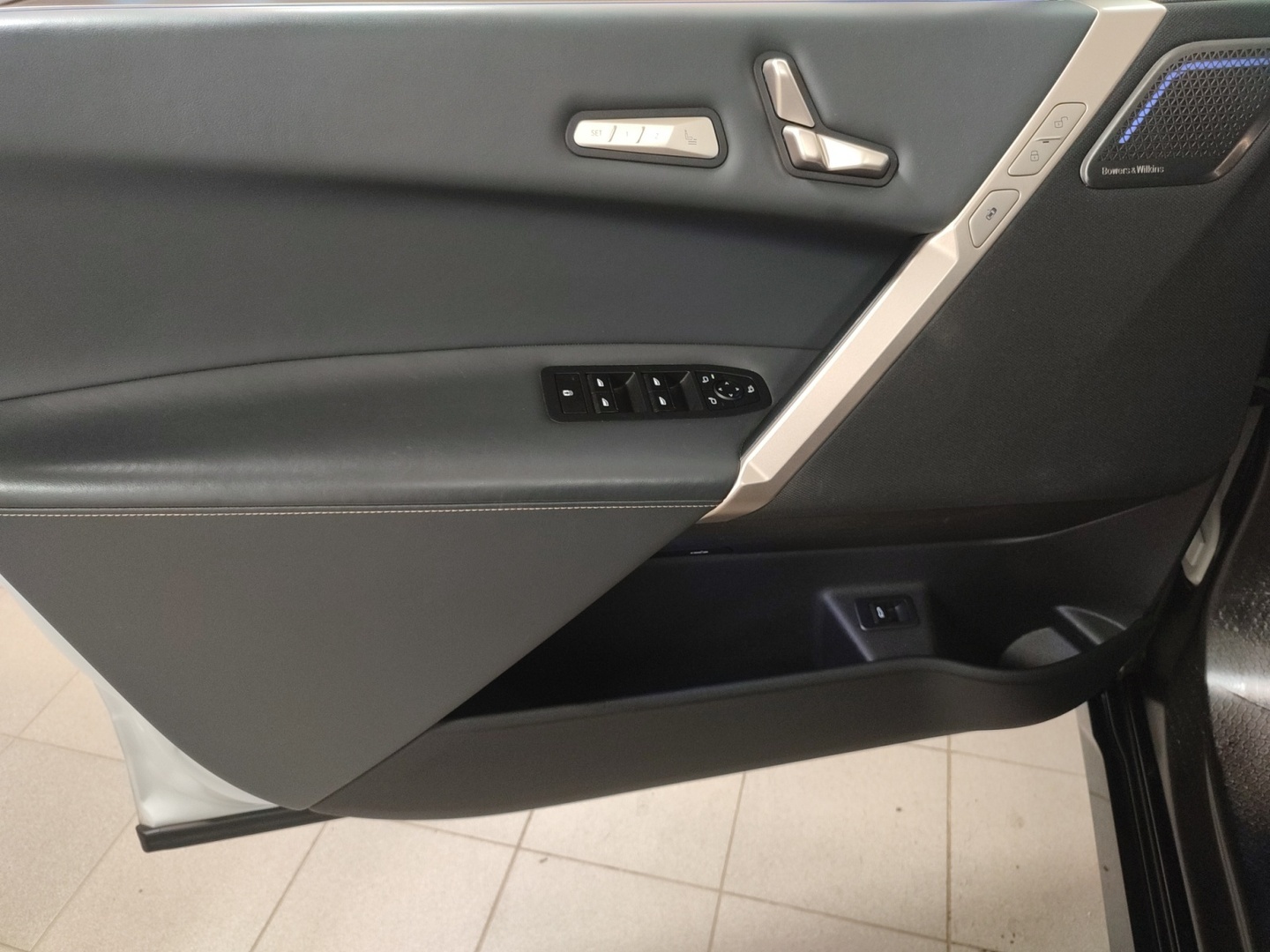 BMW iX 2023