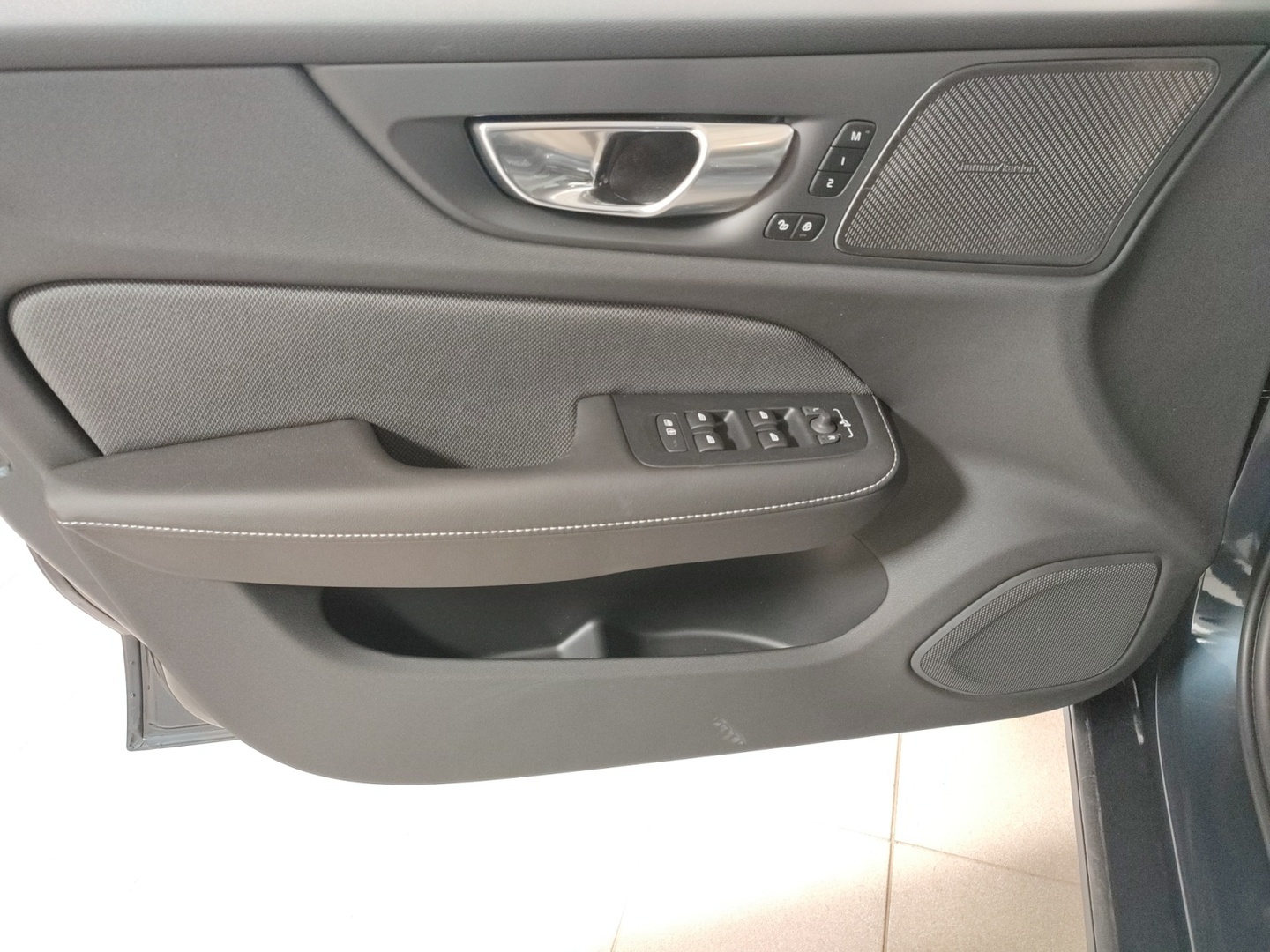 VOLVO V60 2026
