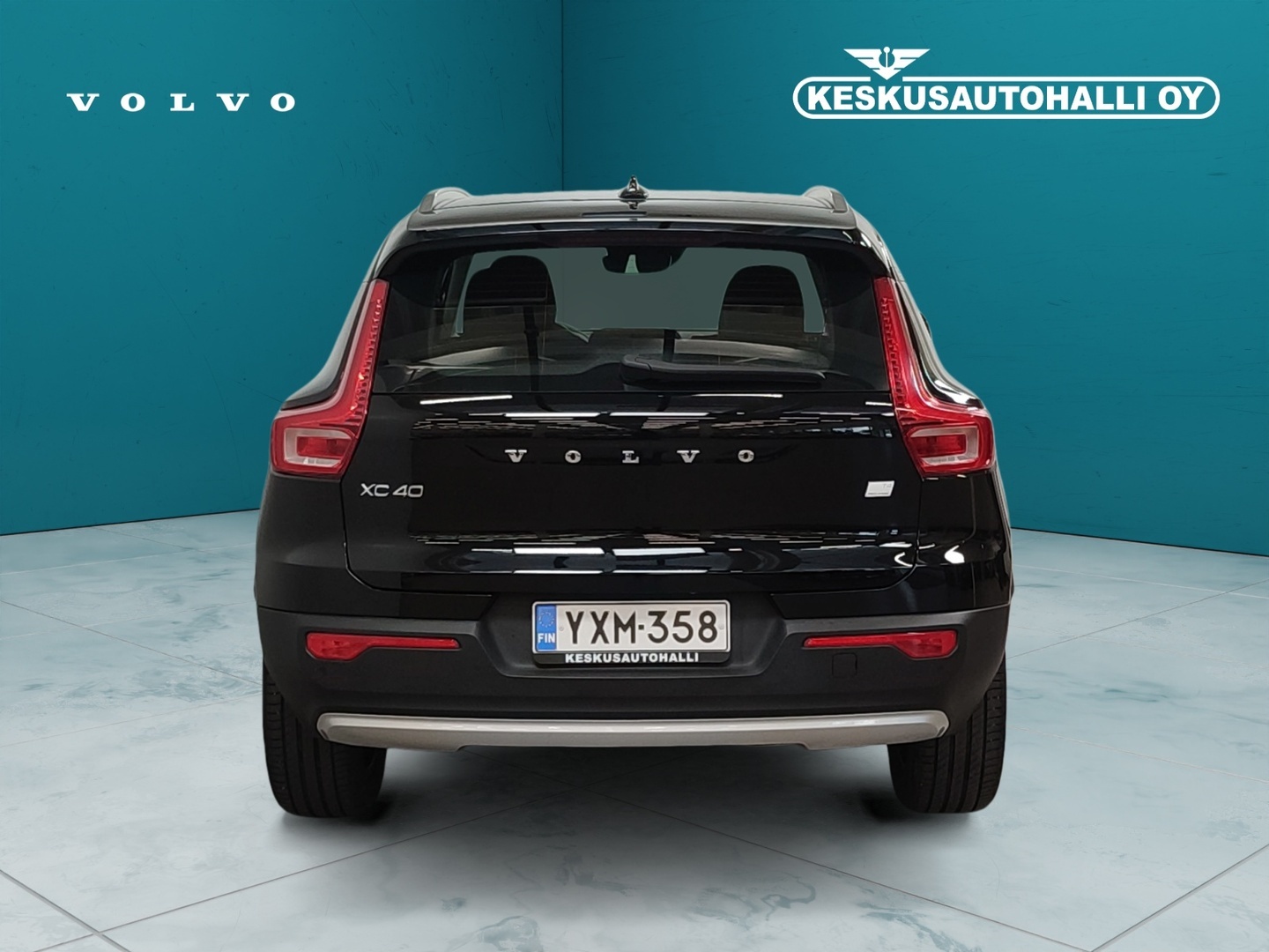 VOLVO XC40 2021