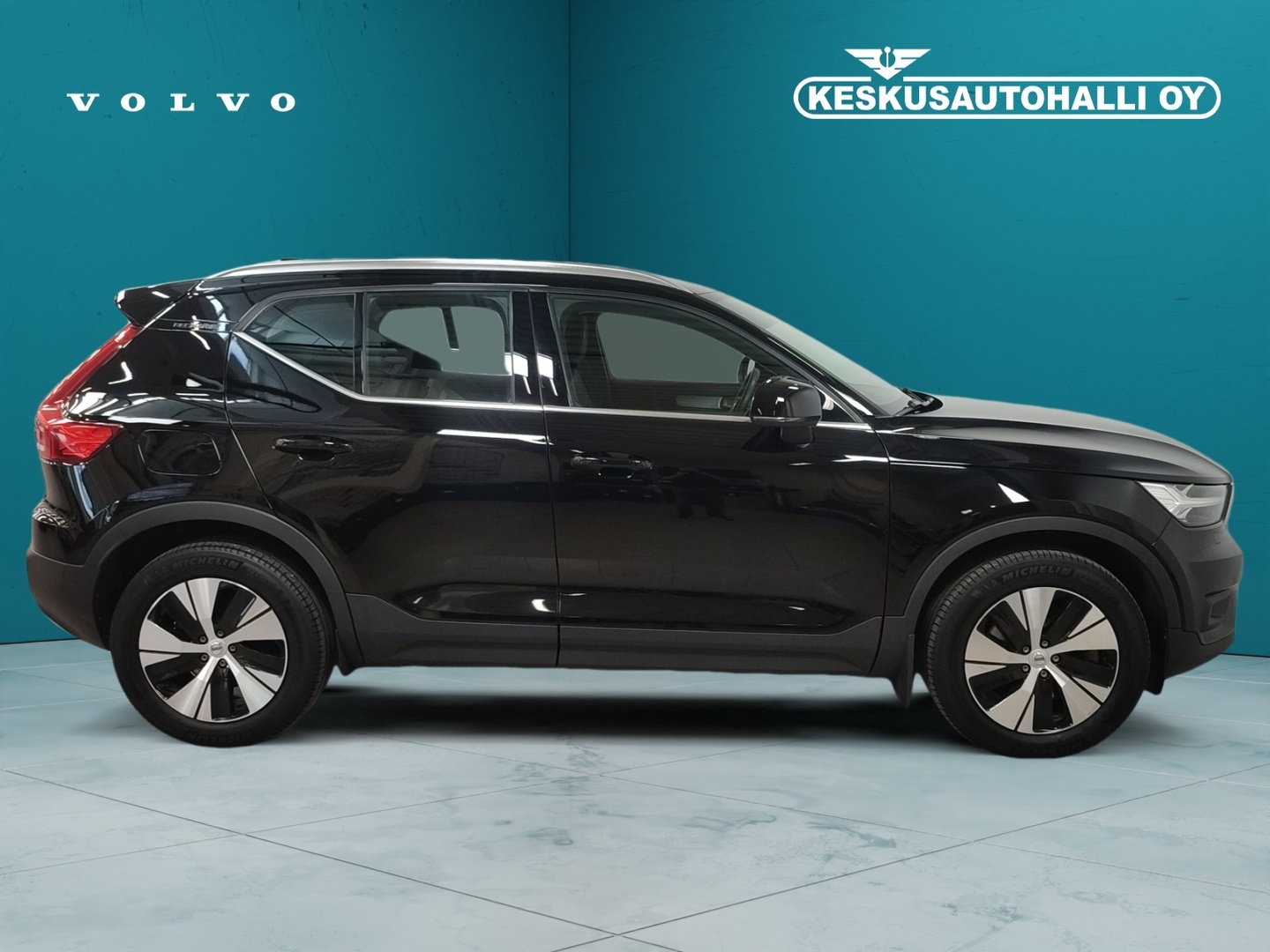 VOLVO XC40 2021