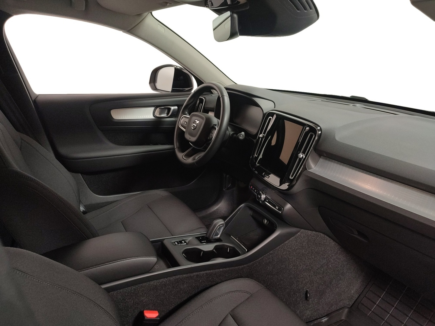 VOLVO XC40 2021