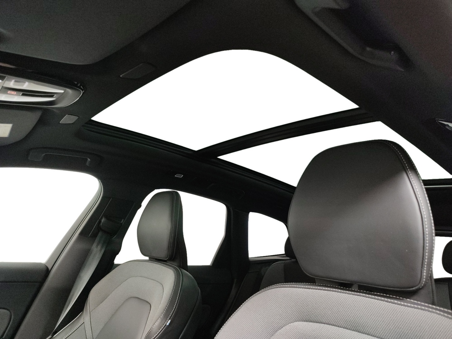 VOLVO XC60 2024