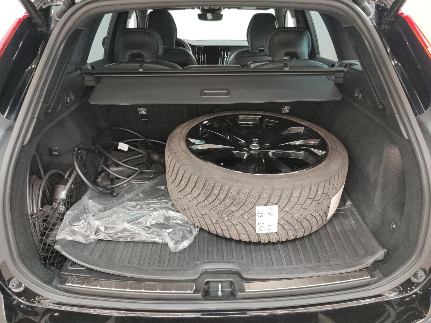VOLVO XC60 2024
