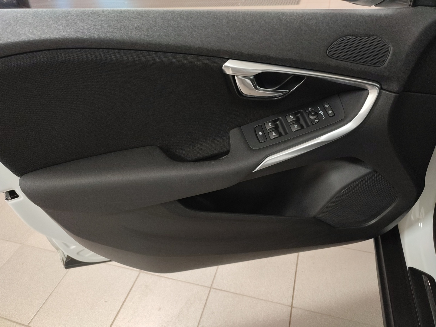 VOLVO V40 Cross Country 2017