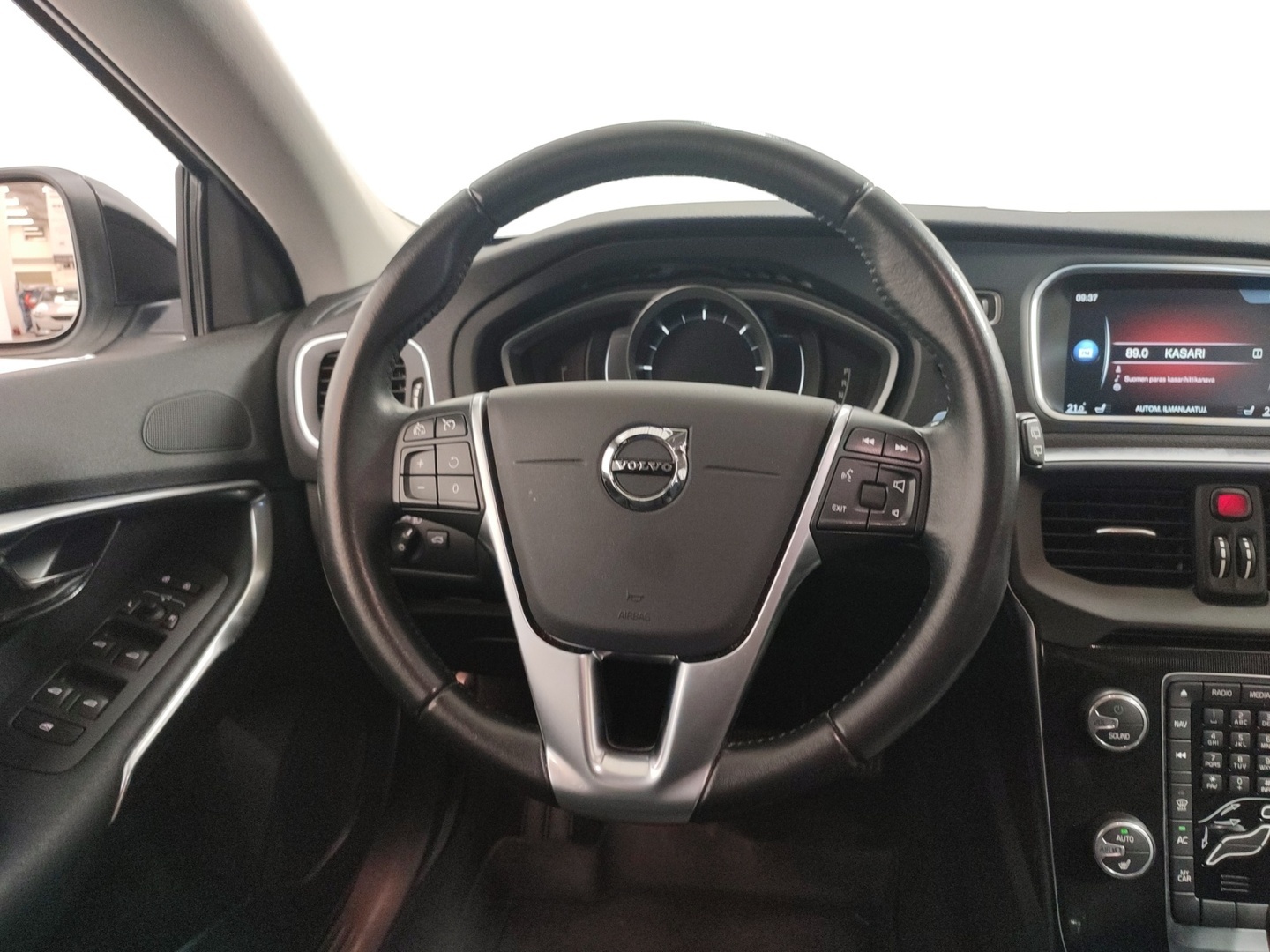 VOLVO V40 Cross Country 2017