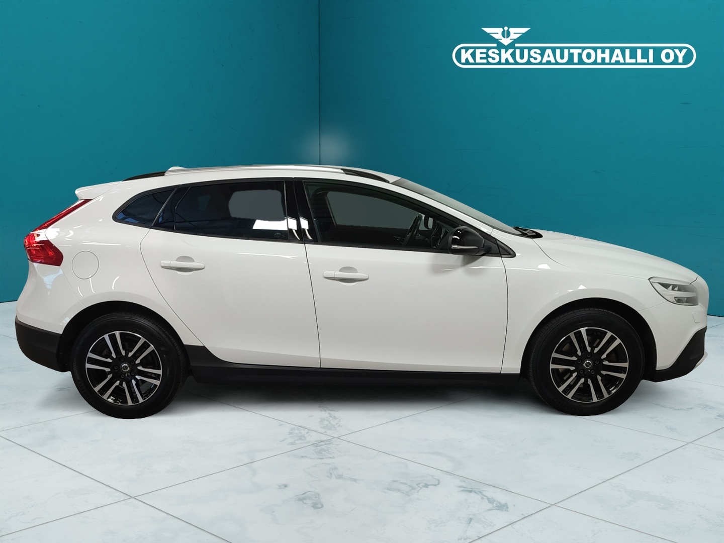 VOLVO V40 Cross Country 2017