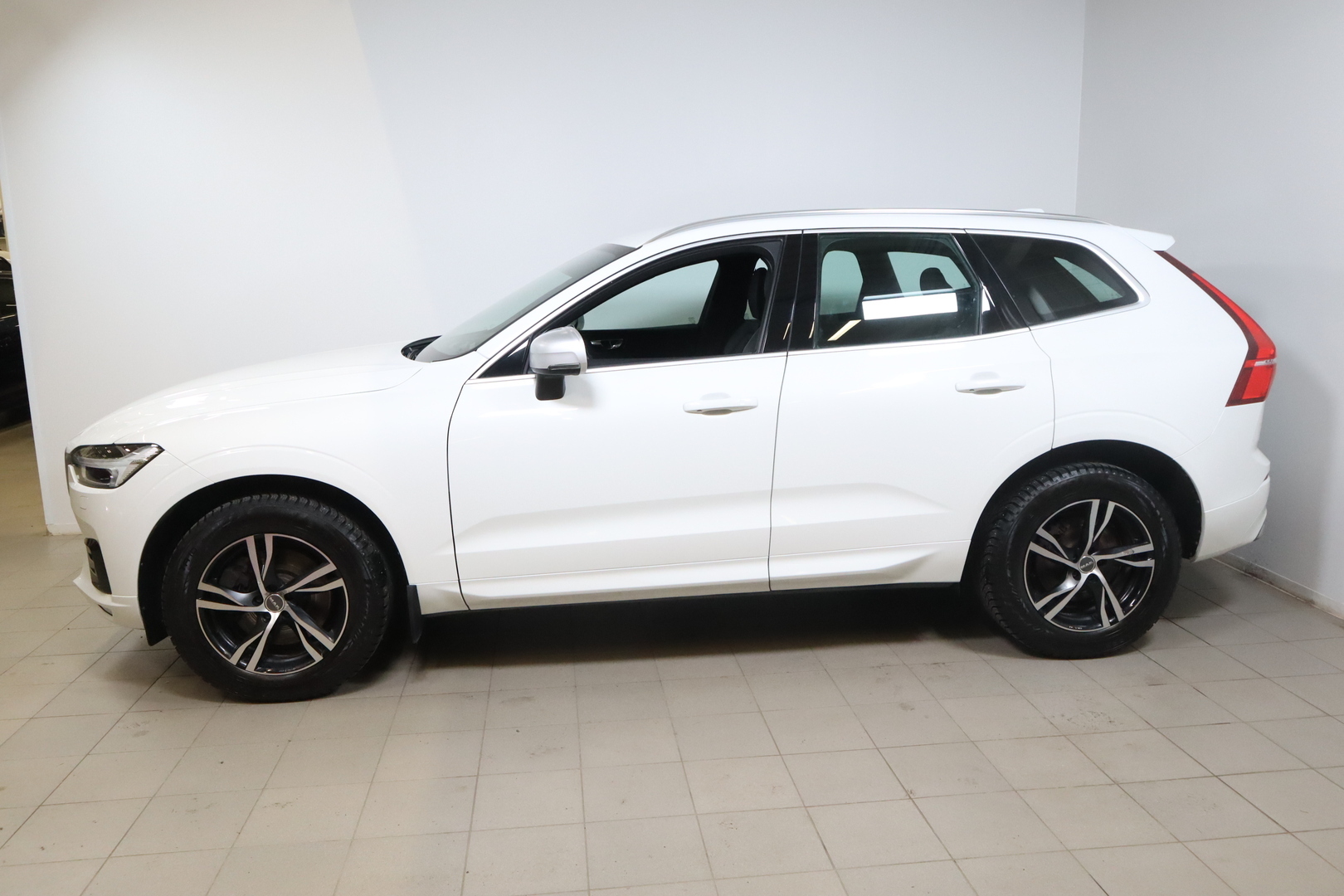 VOLVO XC60 2019
