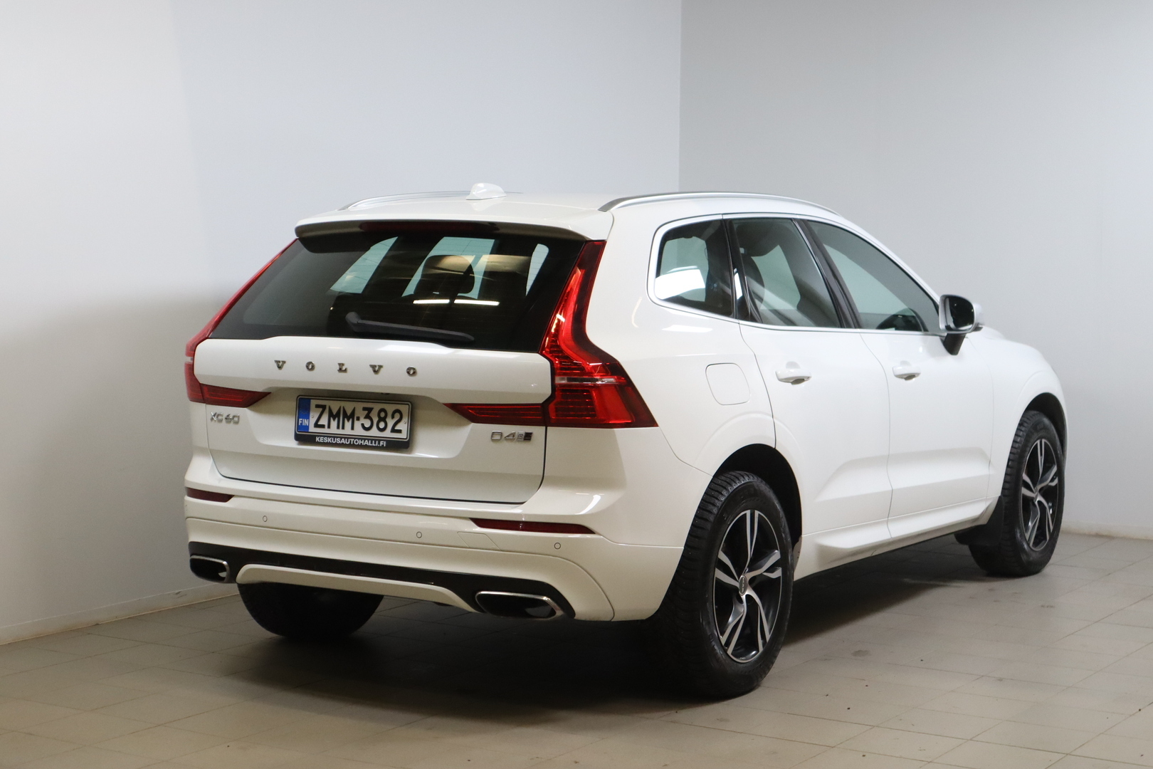 VOLVO XC60 2019