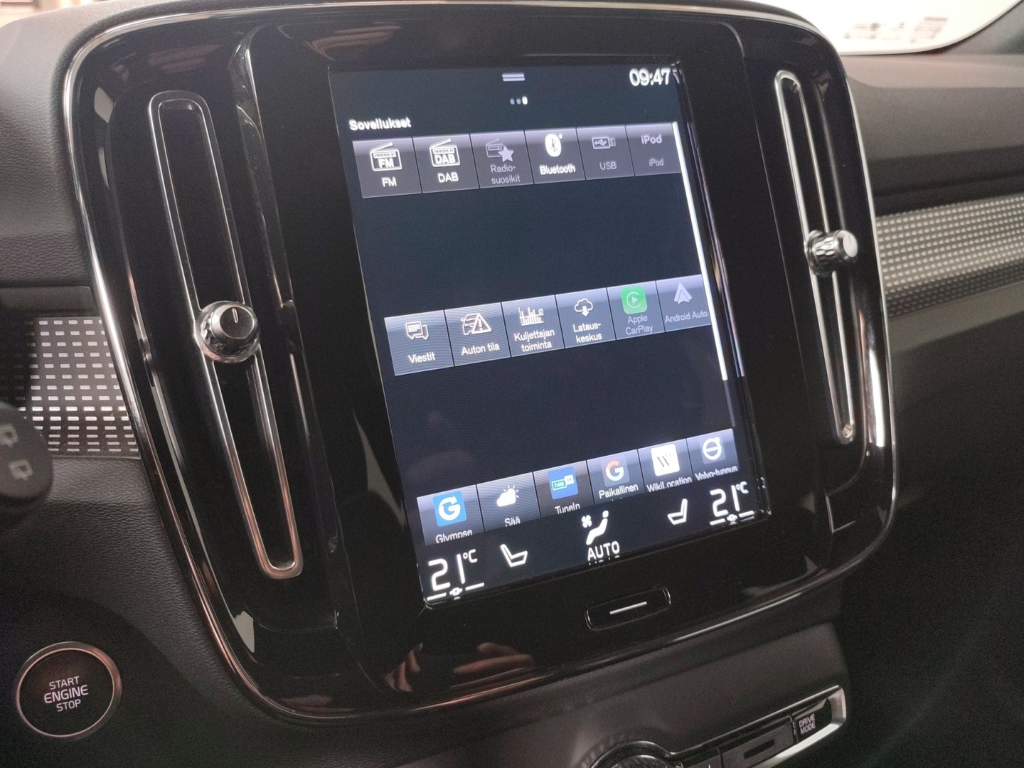 VOLVO XC40 2022