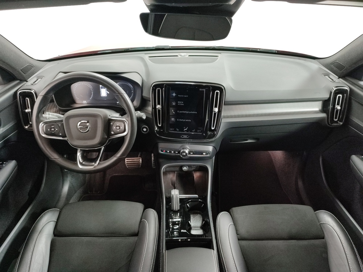 VOLVO XC40 2022