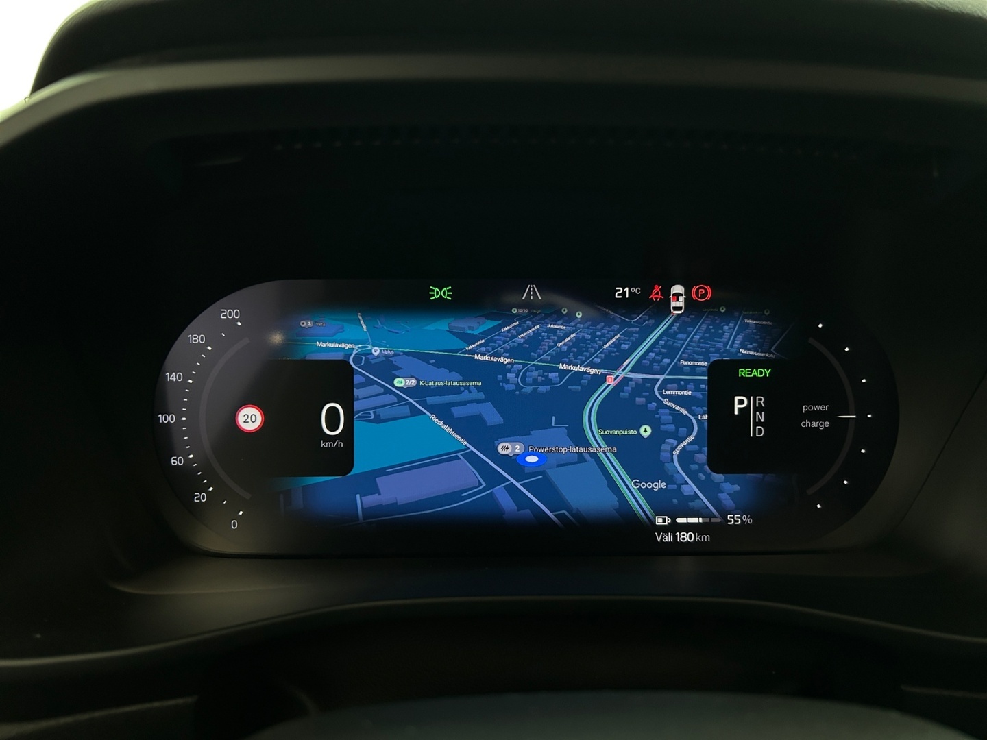 VOLVO XC40 2023