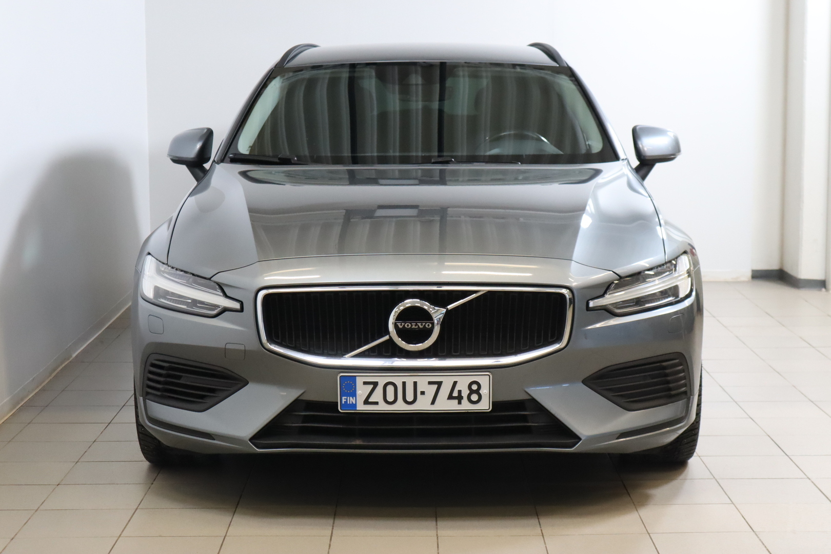 VOLVO V60 2020