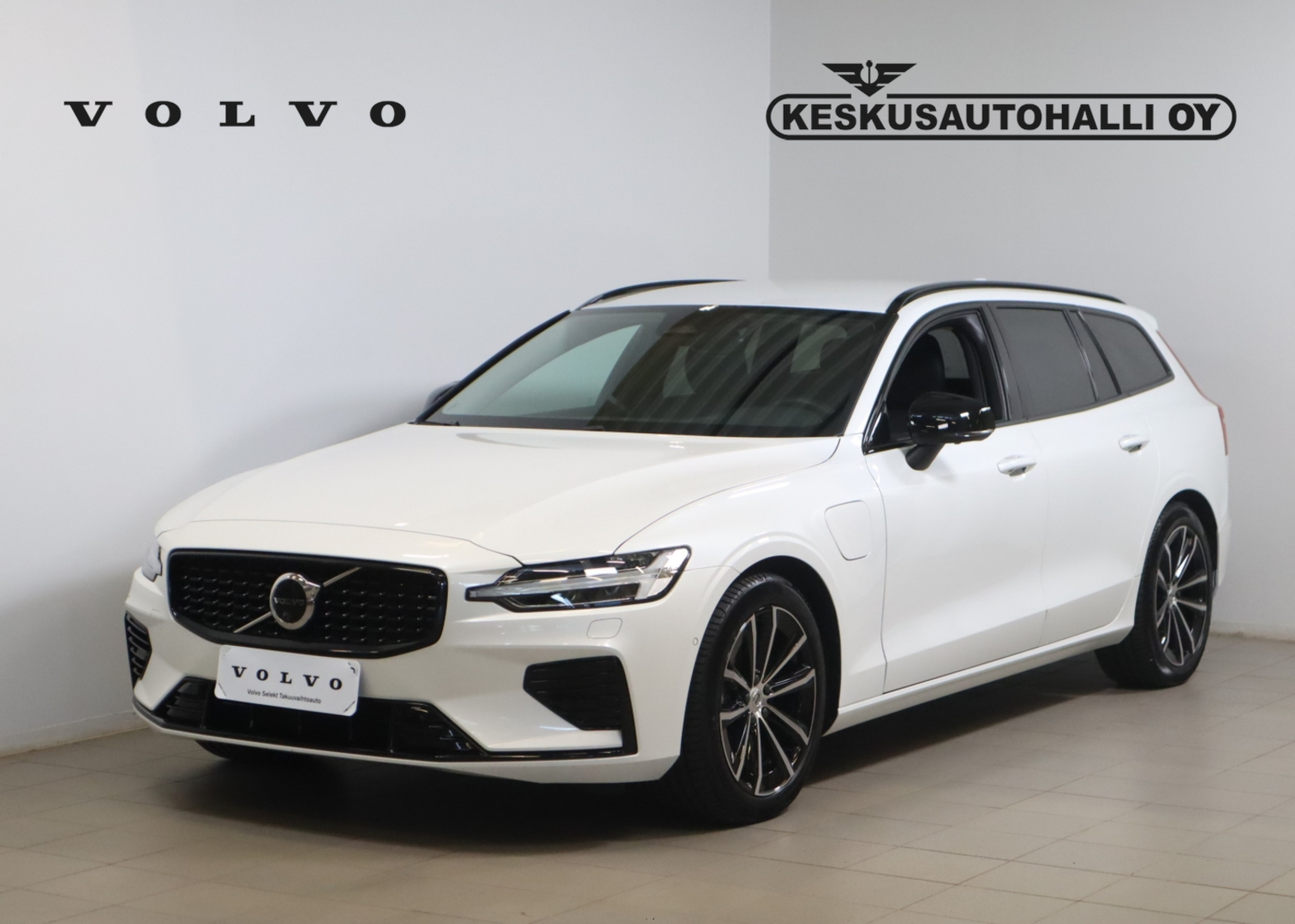 VOLVO V60 2025