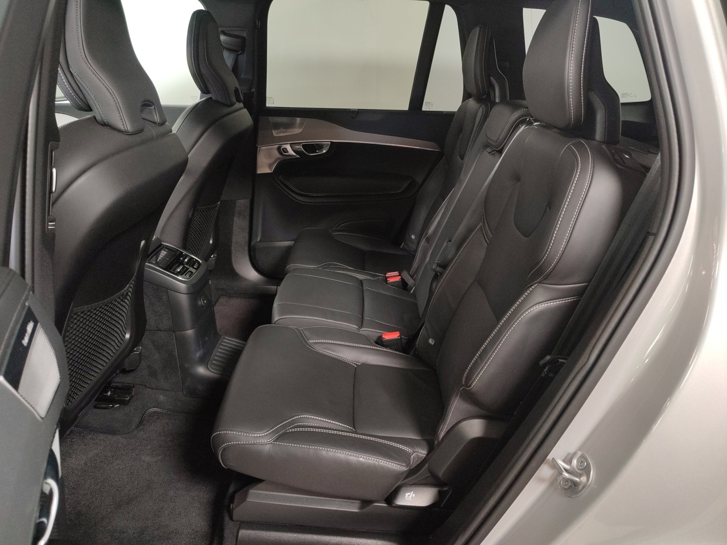 VOLVO XC90 2025