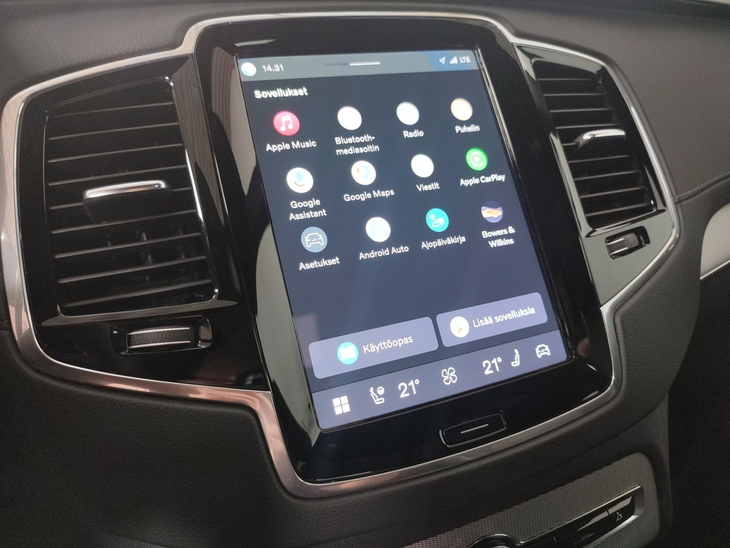 VOLVO XC90 2025