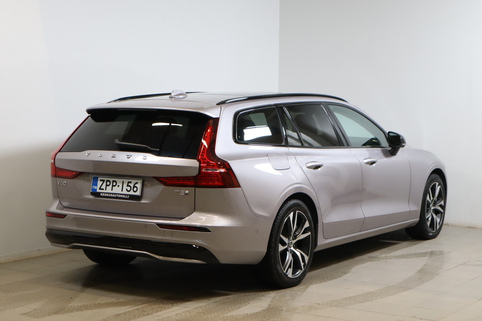 VOLVO V60 2026